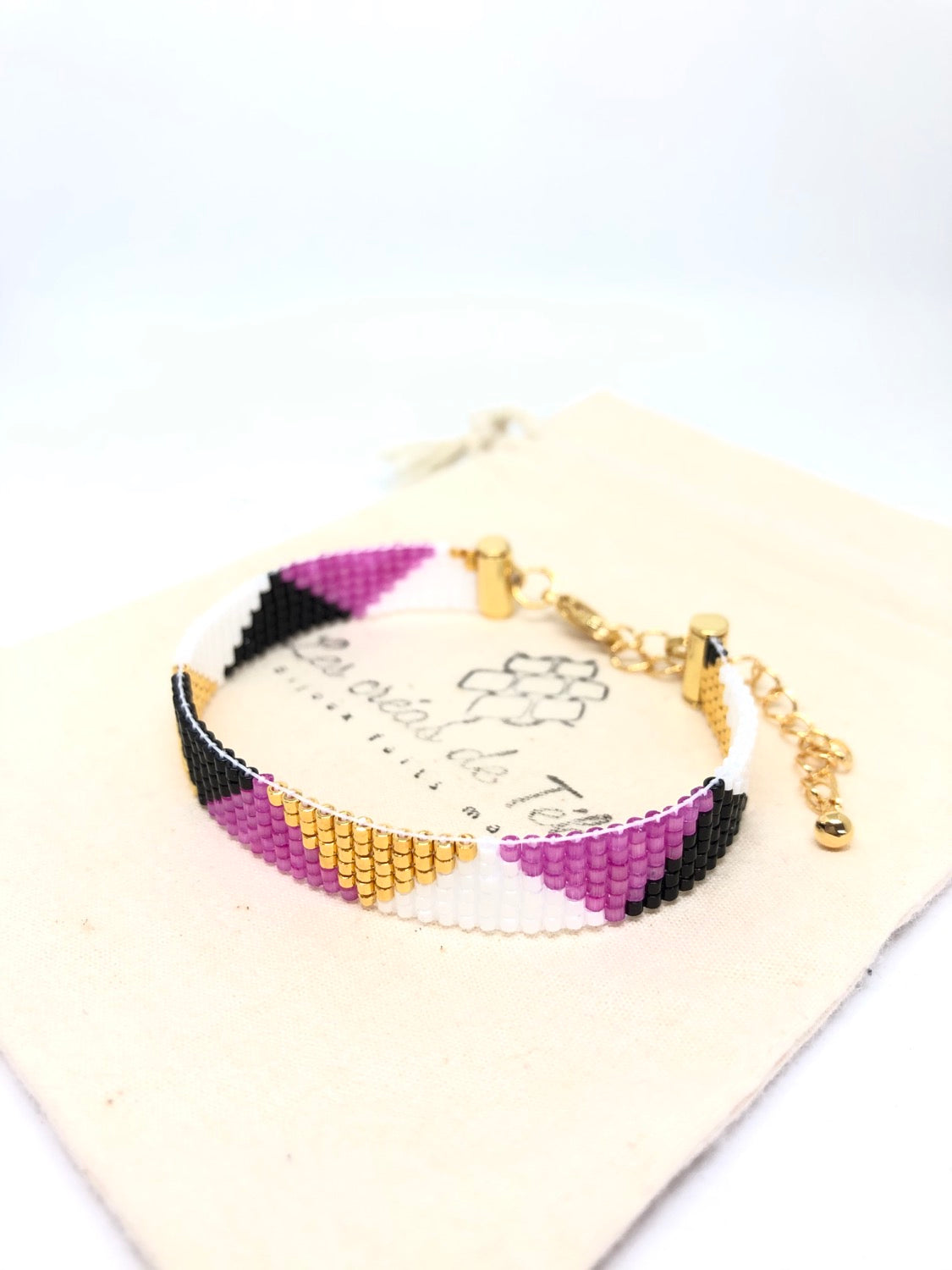 Bracelet fin Atavai en perles de verre et plaqué or