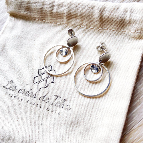 Boucles d’oreilles Māhina argentée en acier inoxydable
