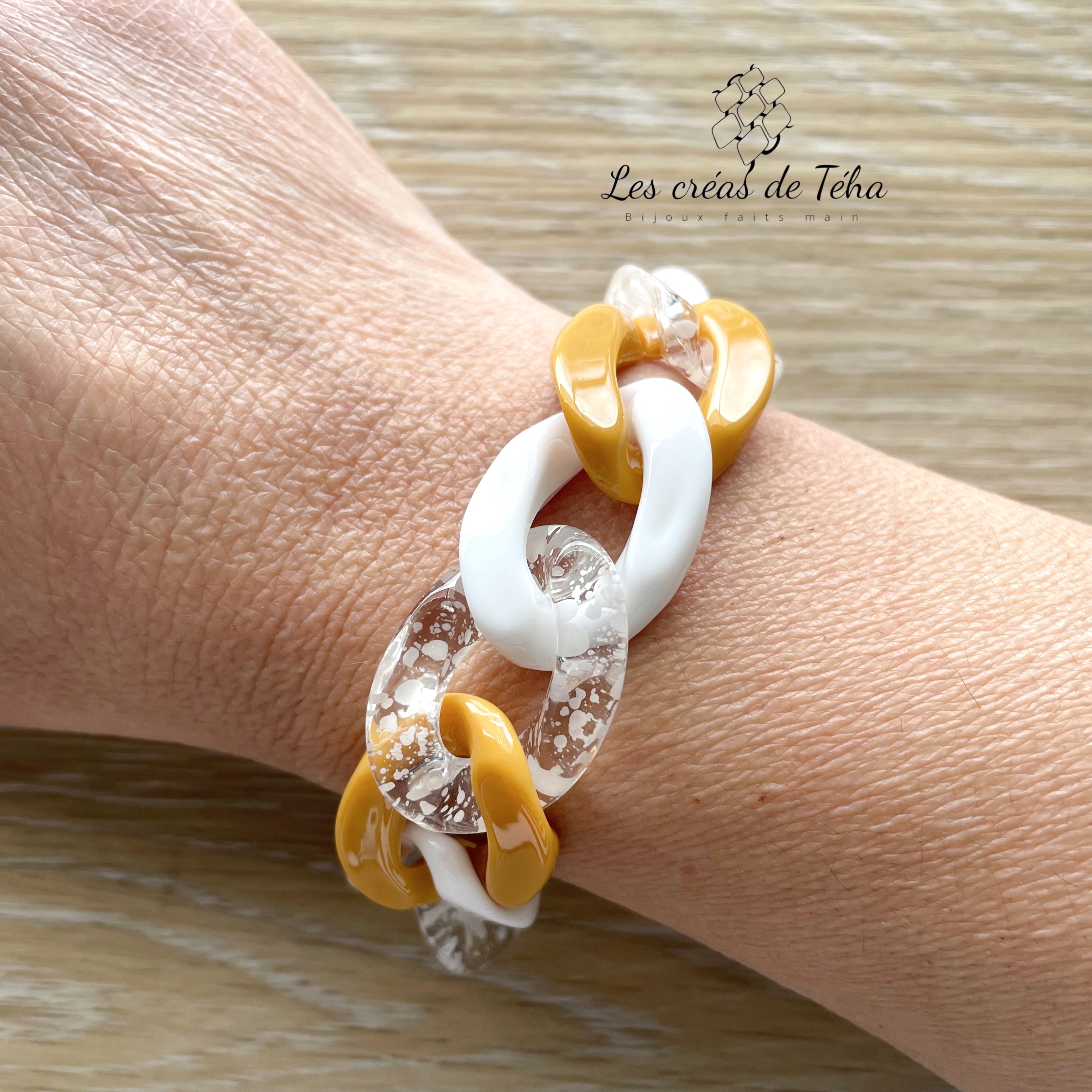 Bracelet tendance en grosses mailles jaune et blanc modèle