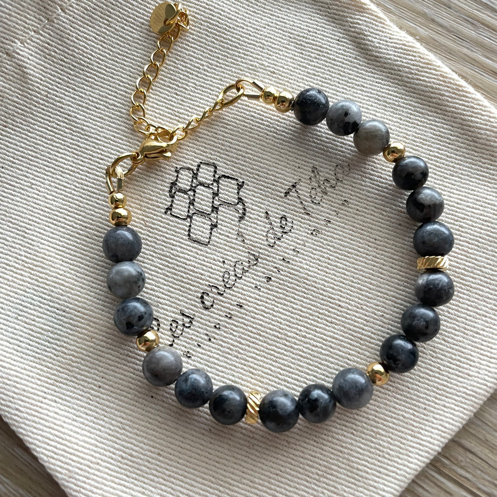 Bracelet en pierres naturelles modèle Aura