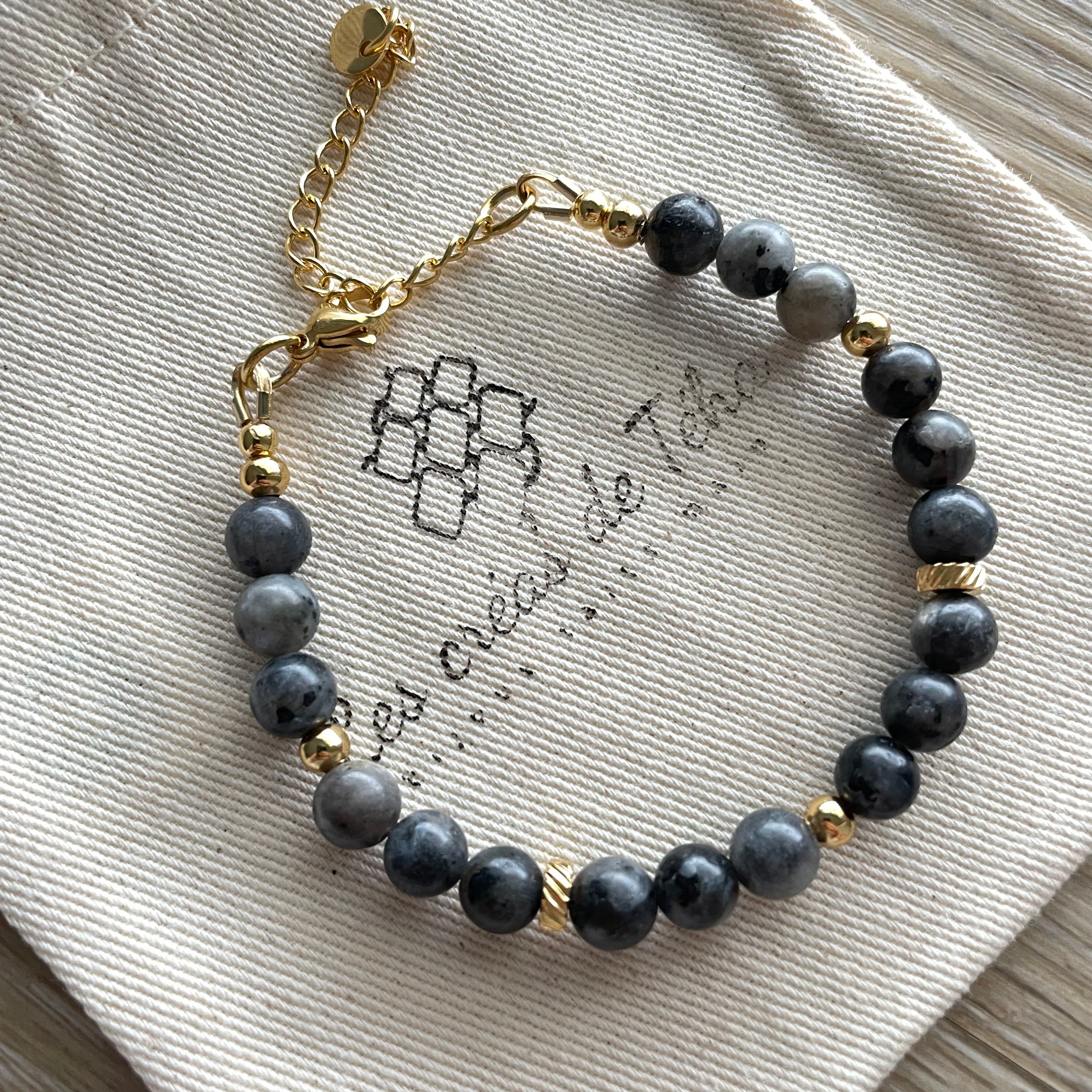 Bracelet en pierres naturelles modèle Aura