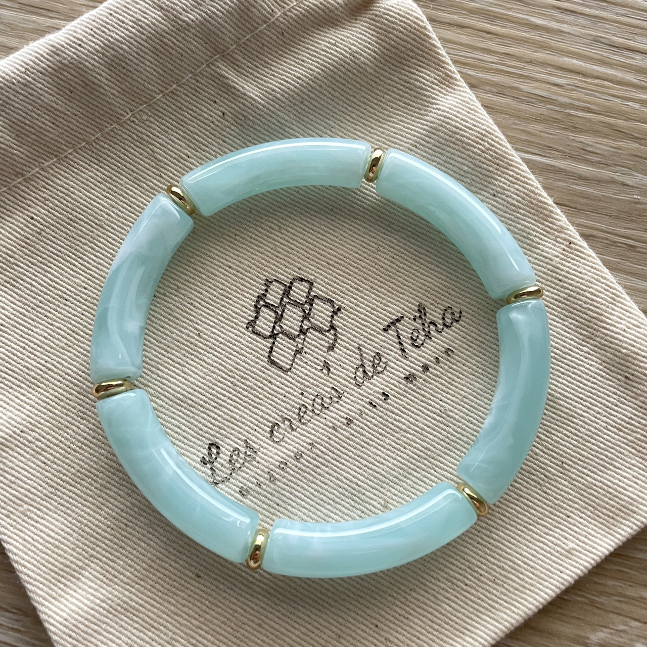Bracelet élastique tendance perles incurvées modèle Ata