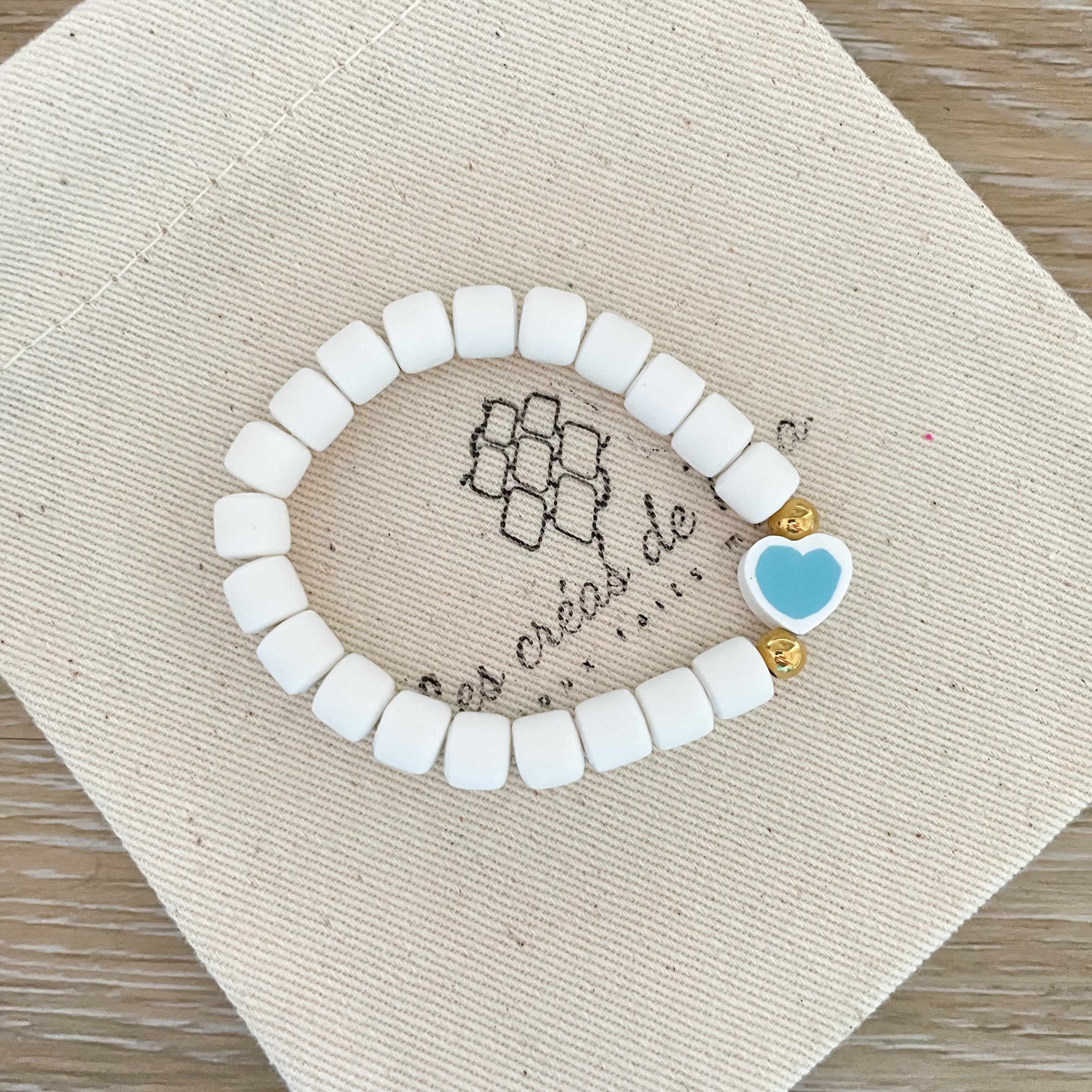 Bracelet enfant, élastique en perles polymère modèle Candy