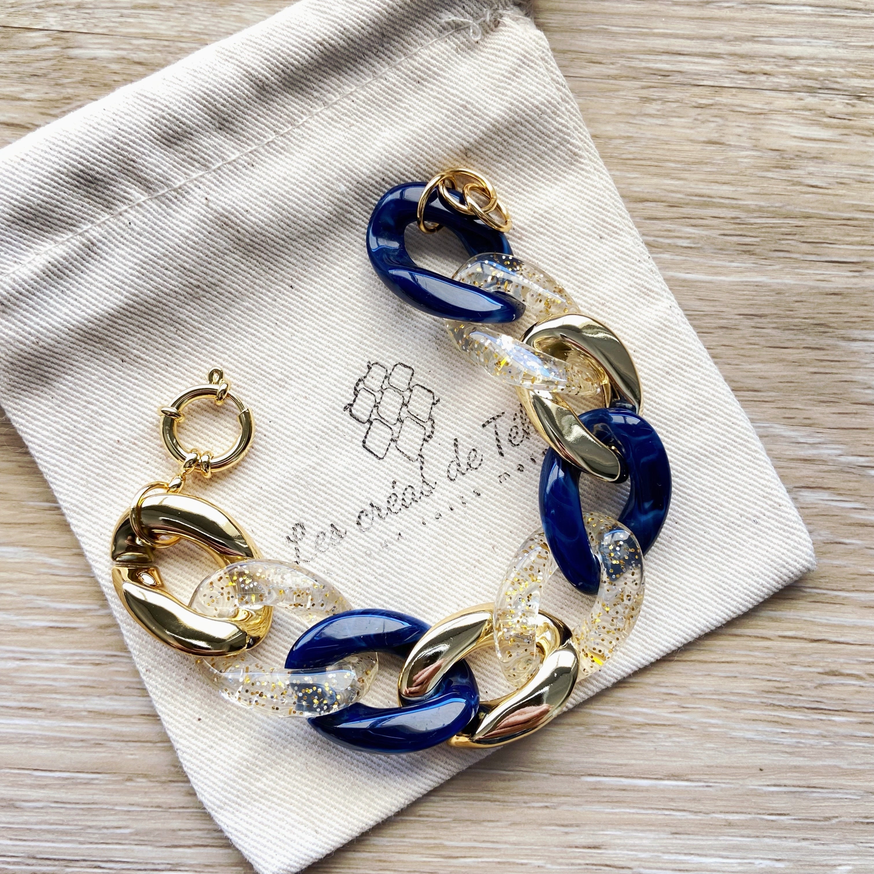 Bracelet tendance grosses mailles en acrylique et acier inoxydable modèle Ohea