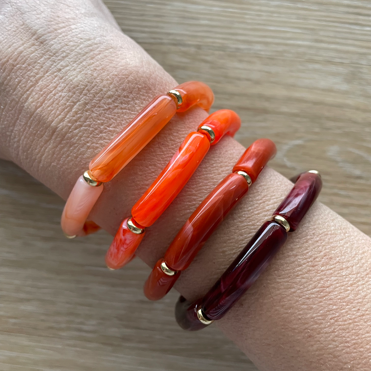 Bracelet élastique tendance perles incurvées modèle Ata