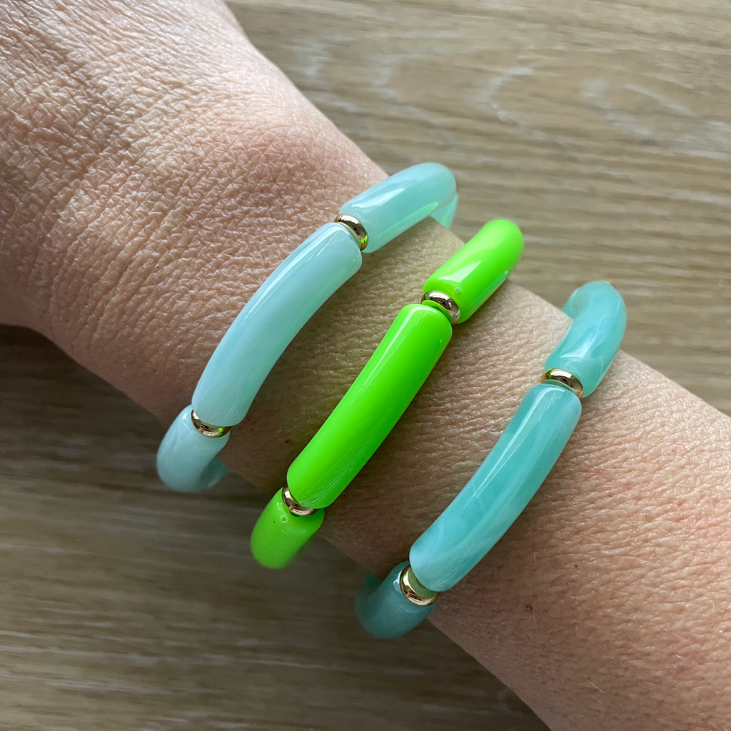 Bracelet élastique tendance perles incurvées modèle Ata