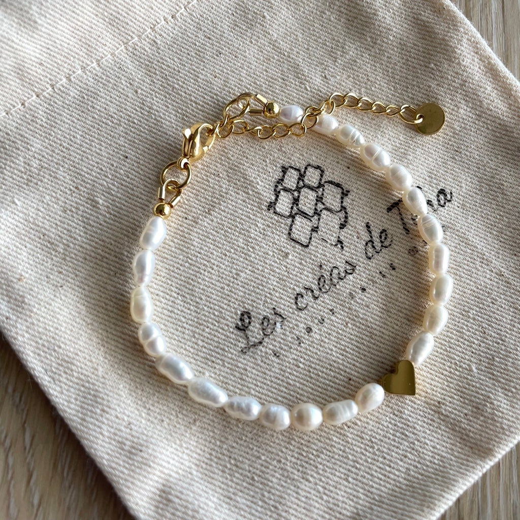 Bracelet en perles d'eau douce, nacre et acier inoxydable modèle Aroha