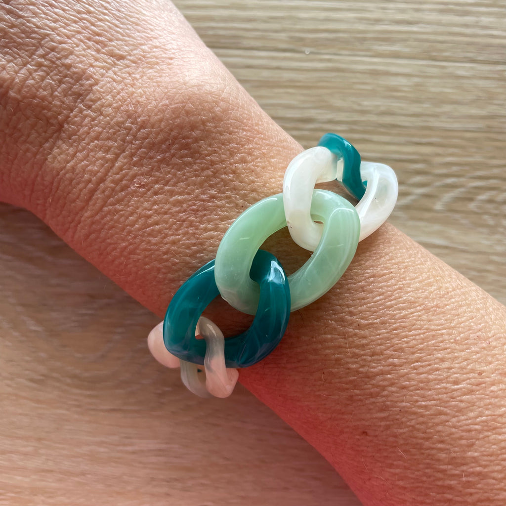 Bracelet en grosses mailles en acrylique modèle Ohéa