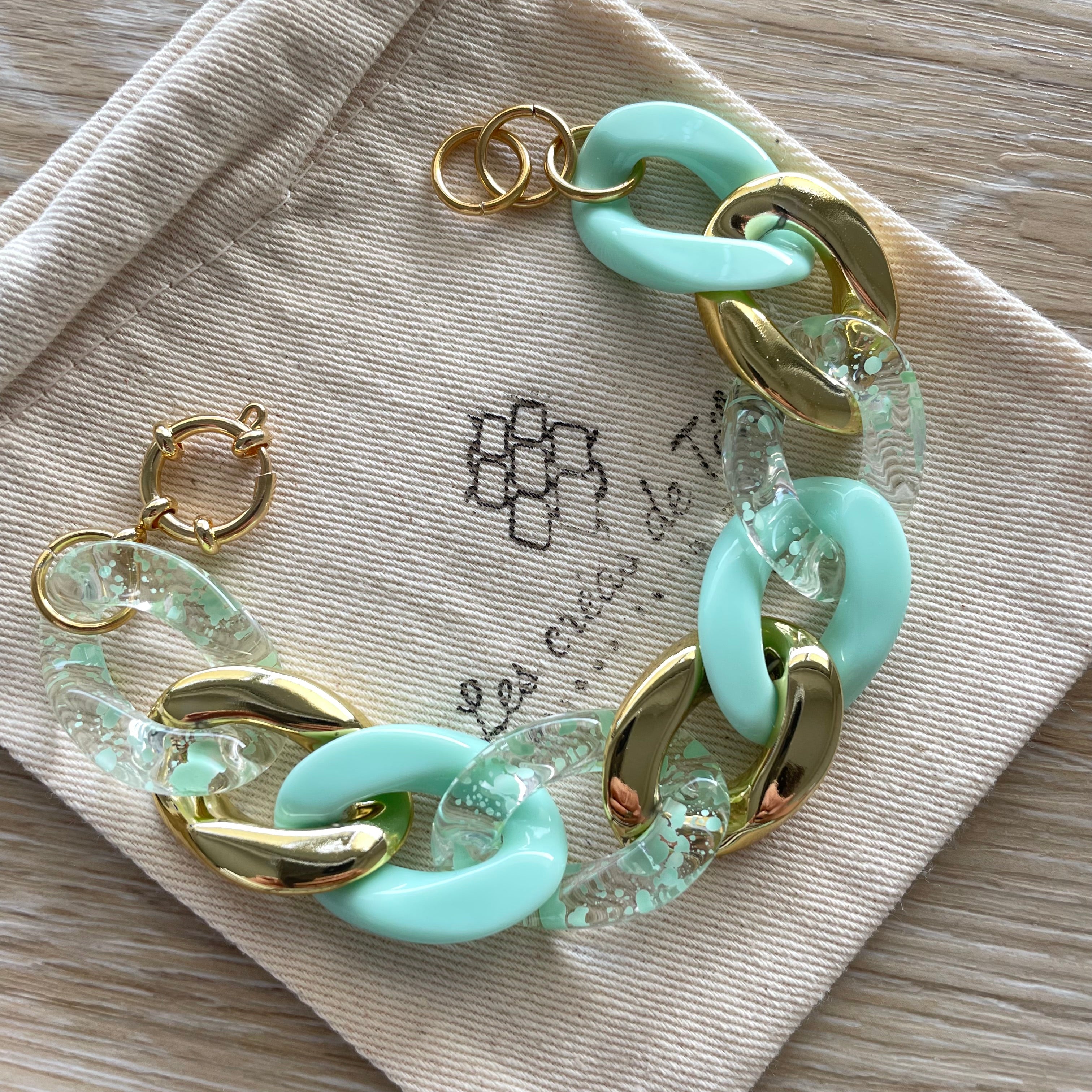 Bracelet tendance grosses mailles modèle Ohéa