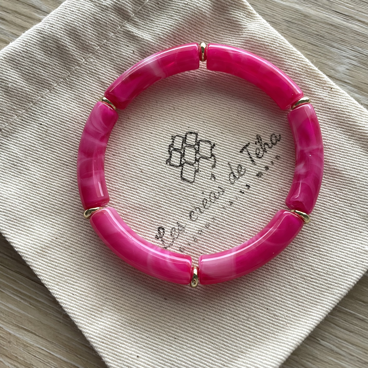 Bracelet élastique tendance perles incurvées modèle Ata