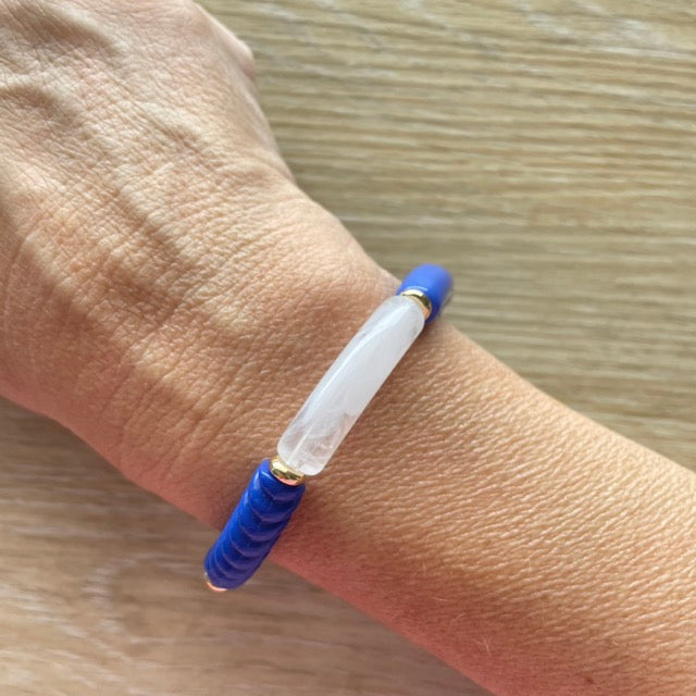 Bracelet élastique tendance perles incurvées modèle Ata