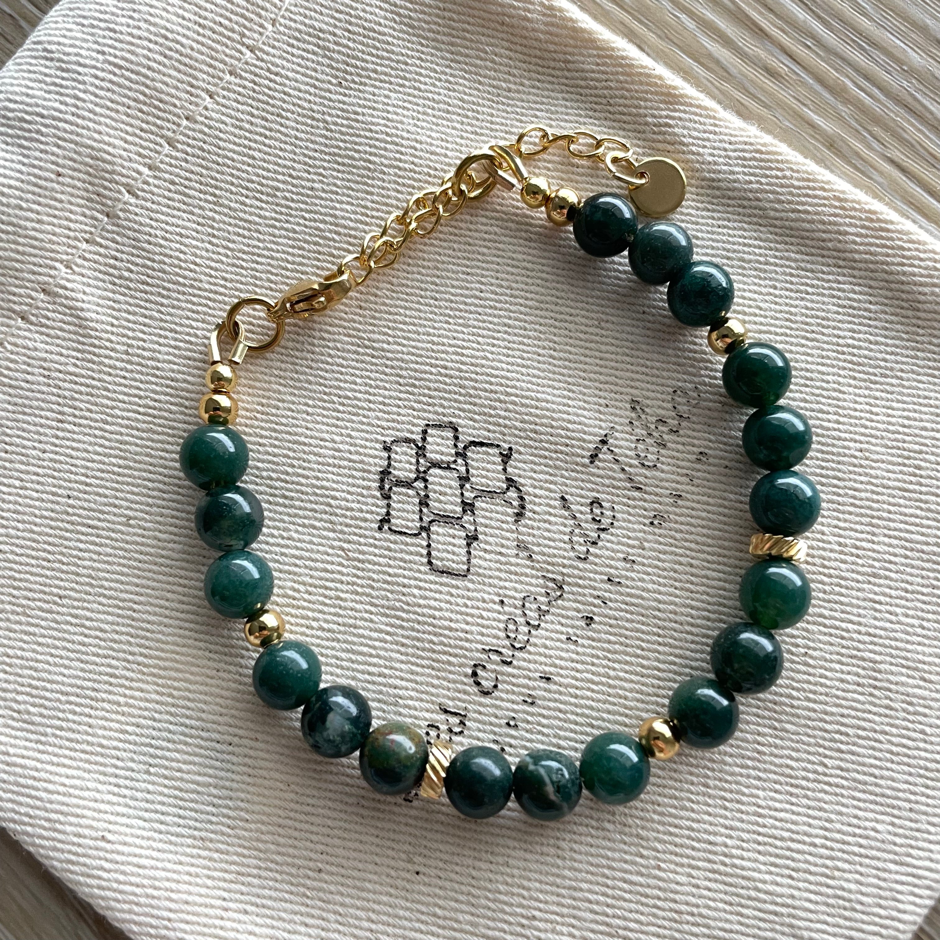 Bracelet en pierres naturelles modèle Aura