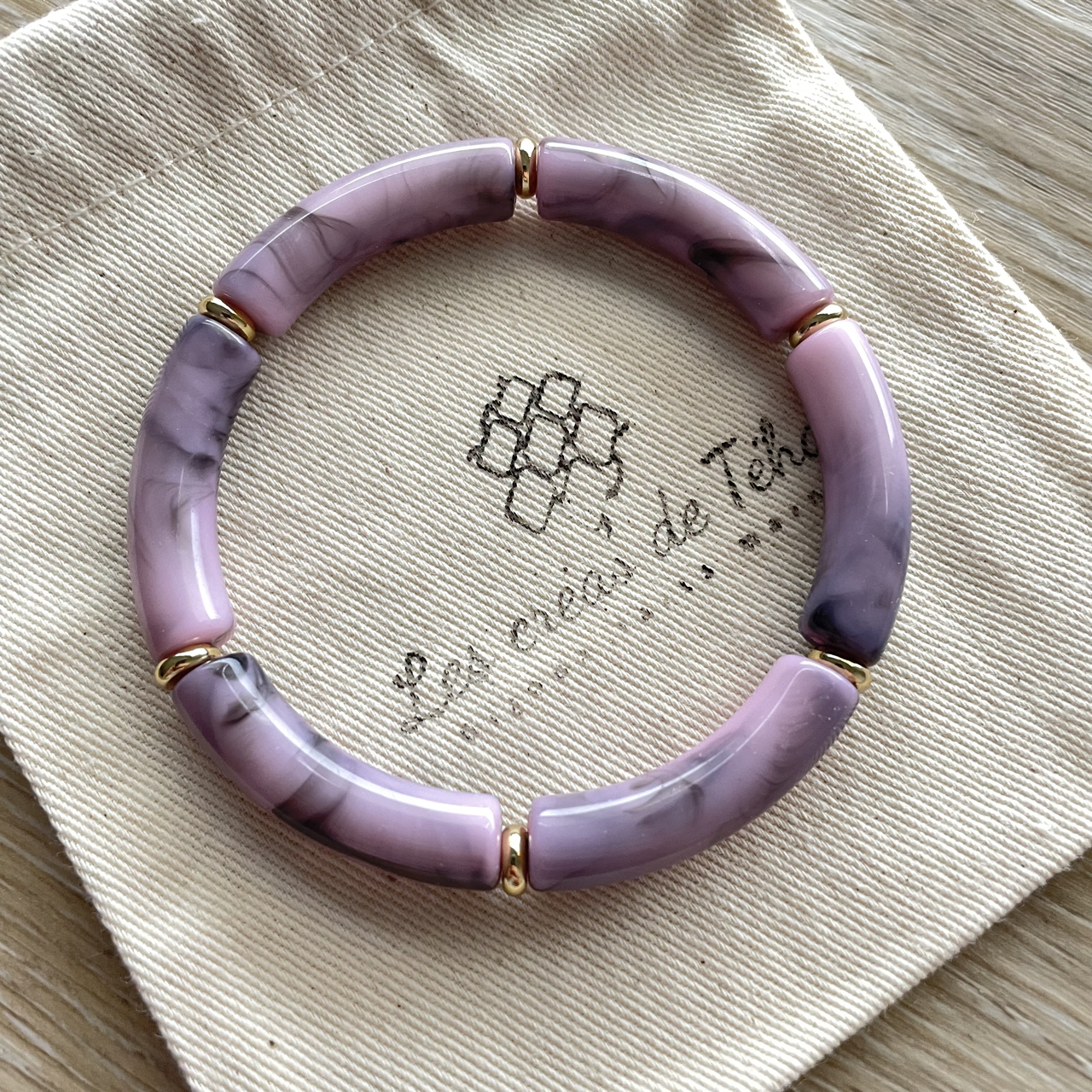 Bracelet élastique tendance perles incurvées modèle Ata