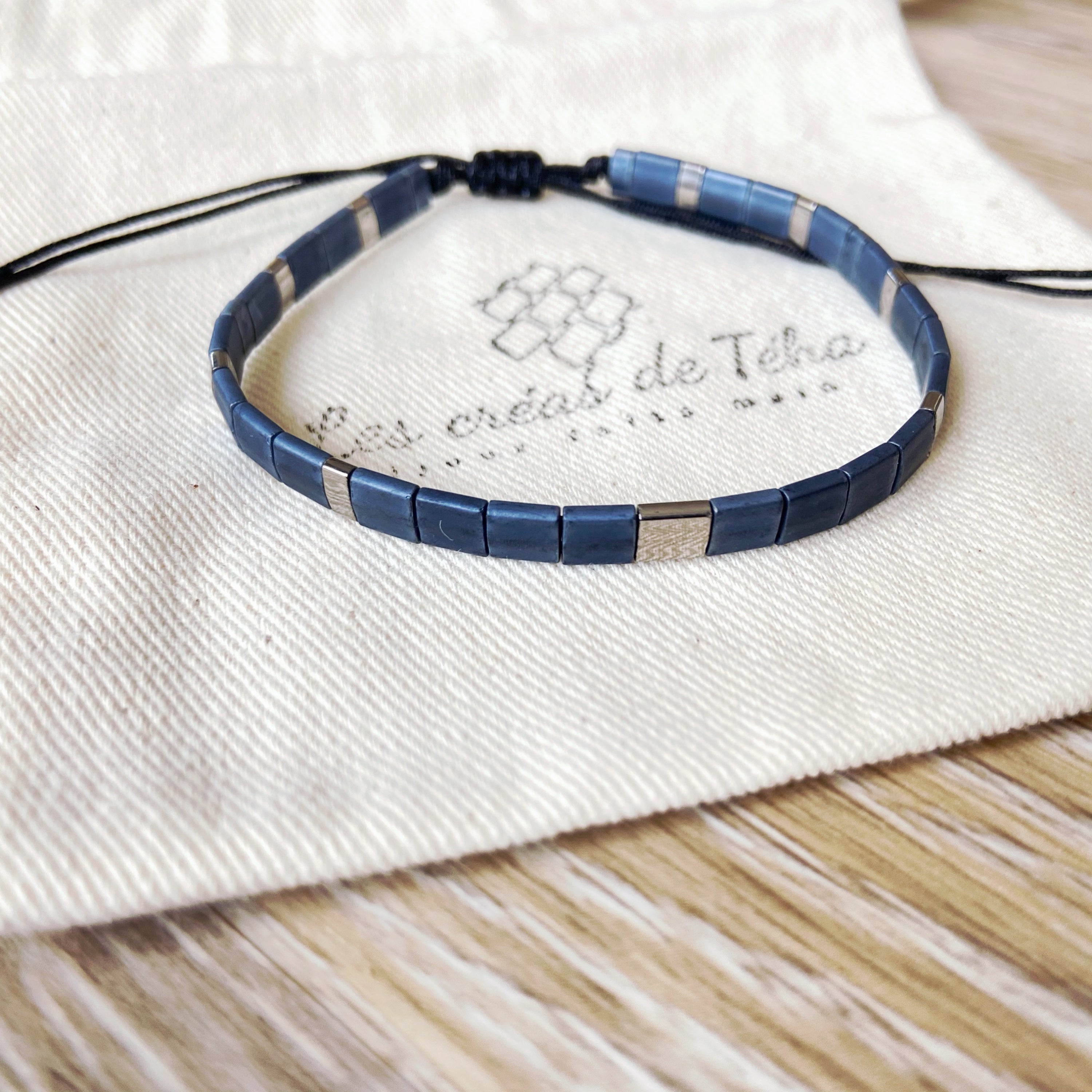 Bracelet homme modèle Huira en perles de verre et cordon