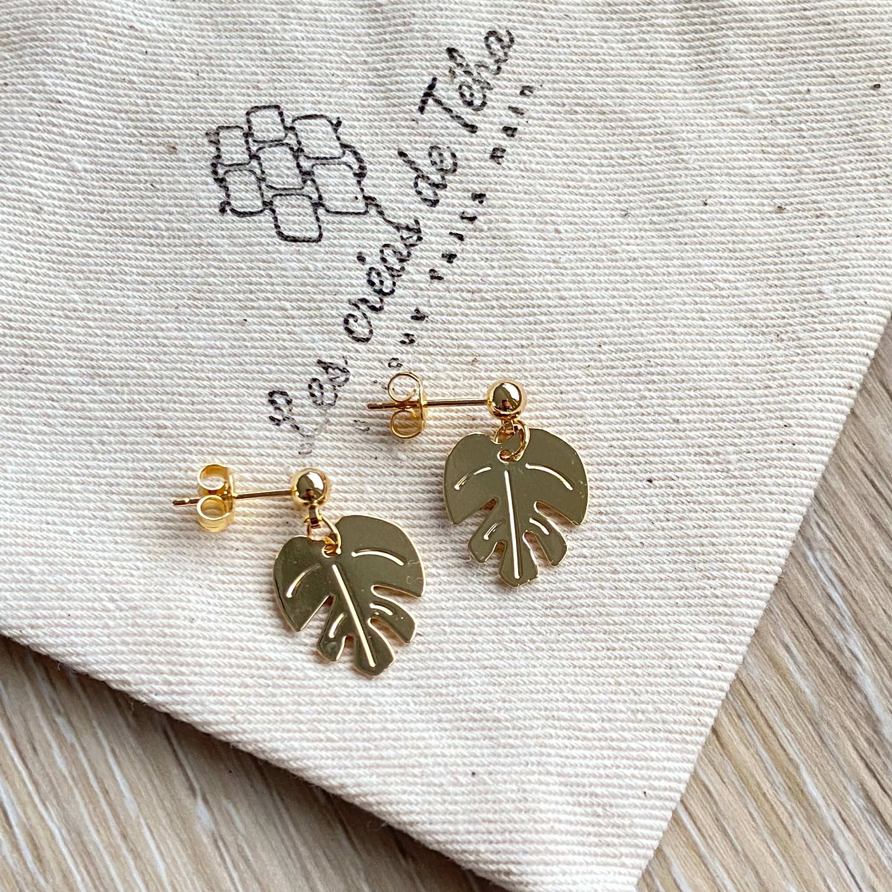 Boucles d’oreilles en plaqué or minimaliste modèle So cute