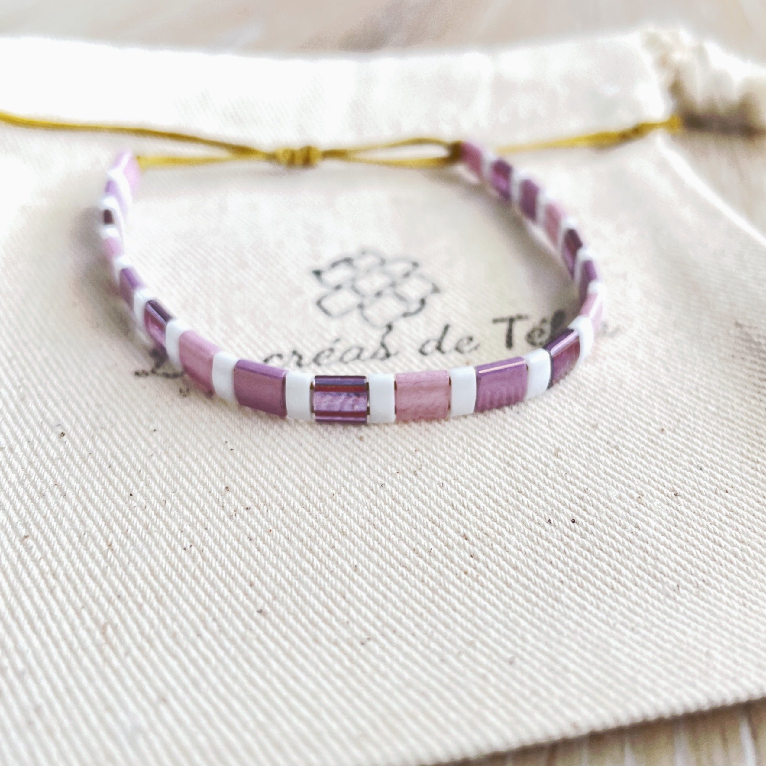 Bracelet en perles de verre et cordon modèle Huira