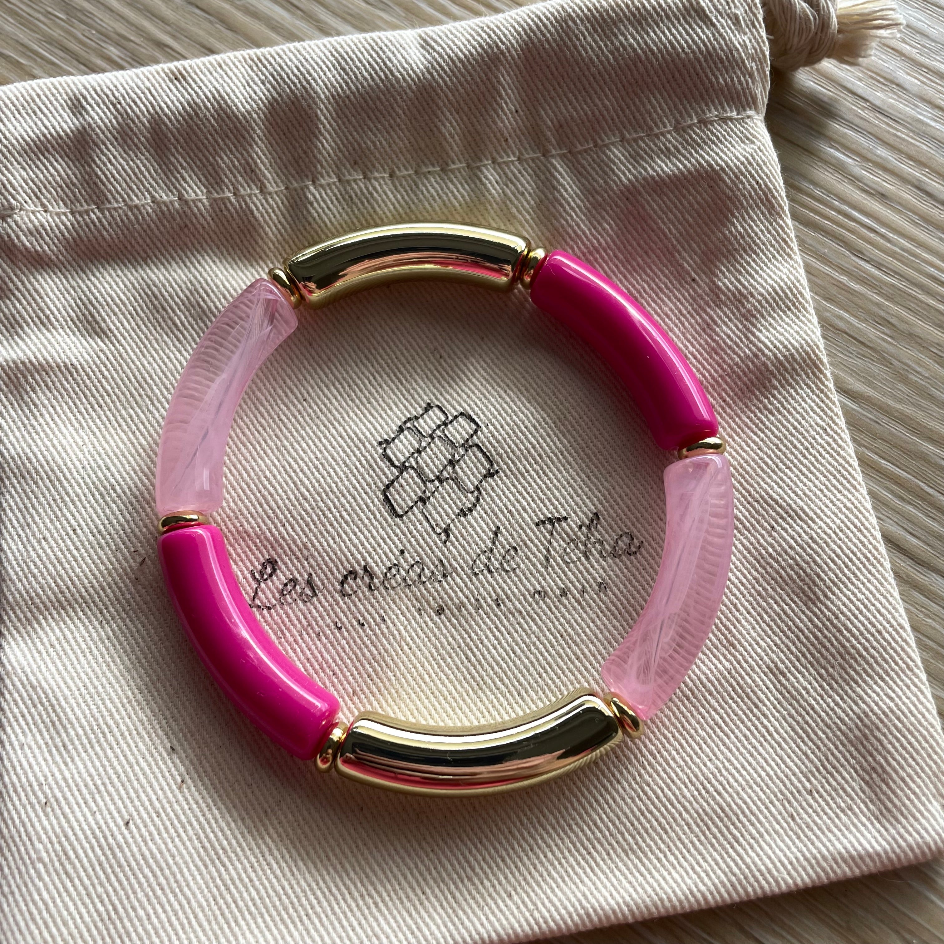 Bracelet élastique tendance perles incurvées modèle Ata