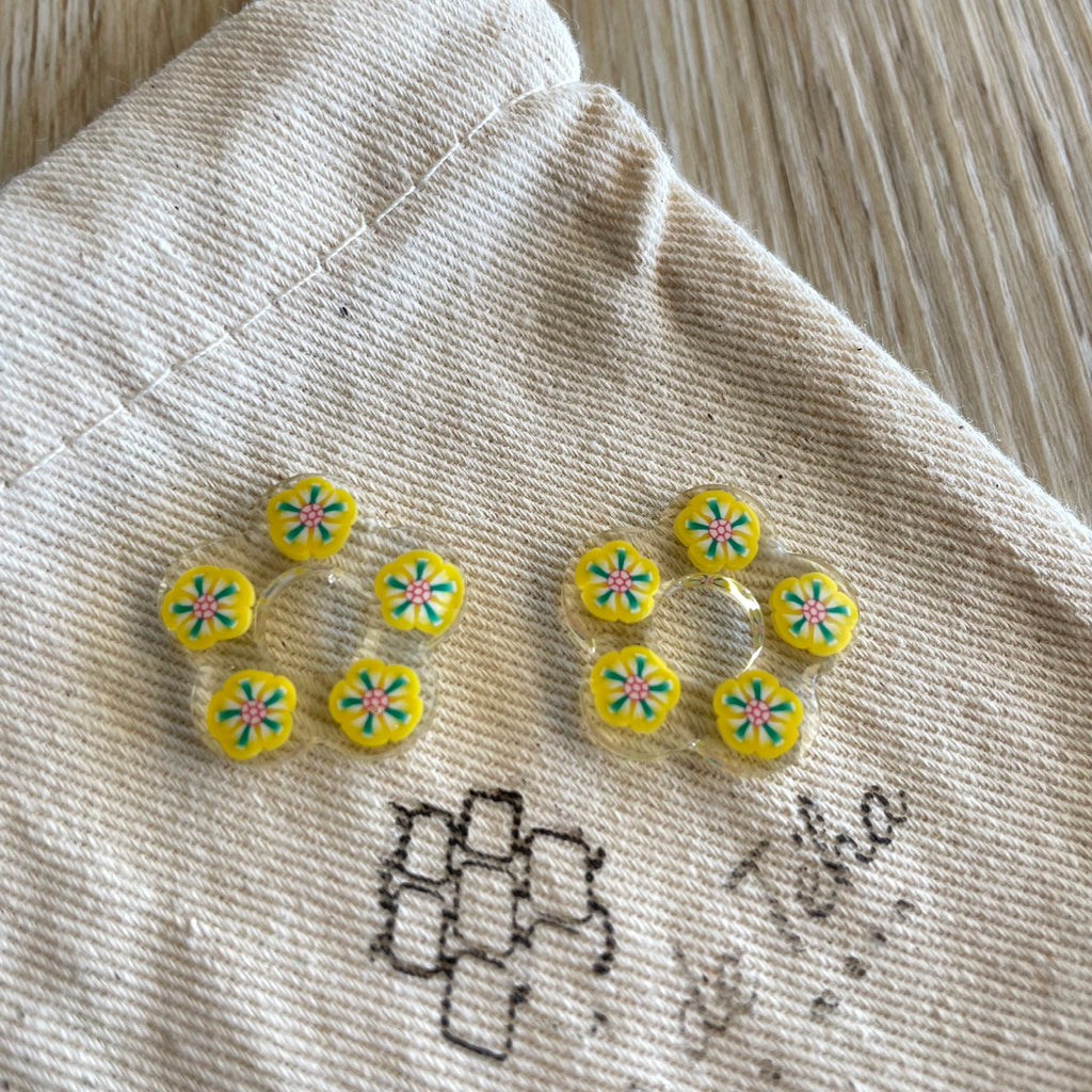 Pampilles fleurs avec ou sans créoles en acier inoxydable modèle Flower power