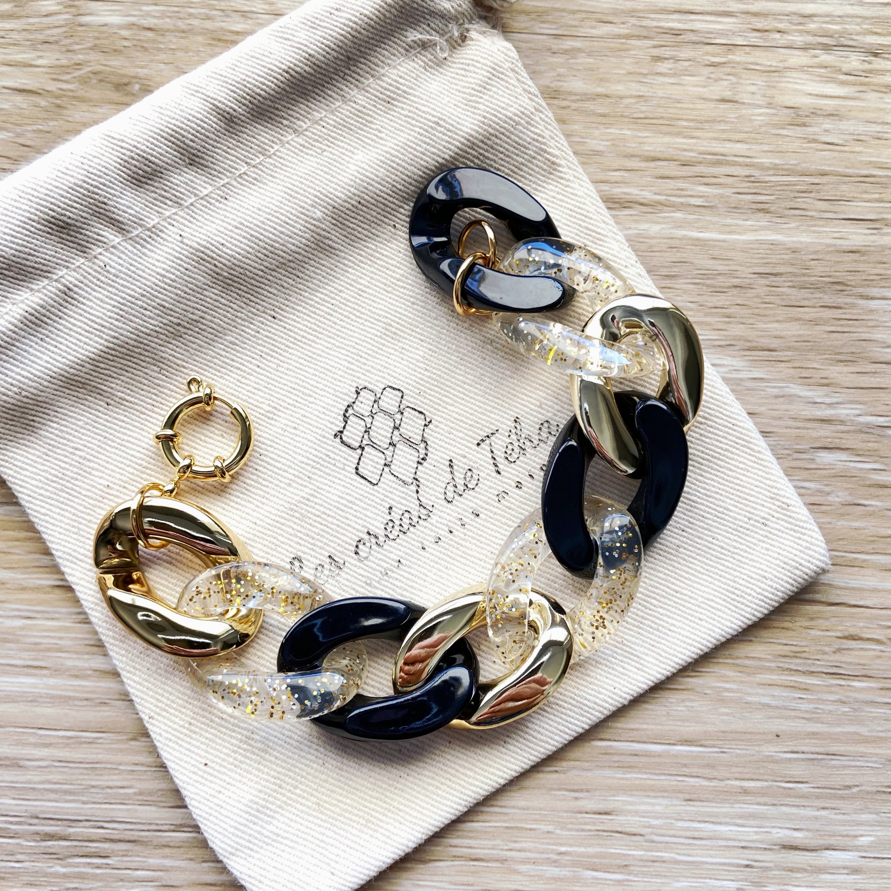 Bracelet tendance grosses mailles en acrylique et acier inoxydable modèle Ohea