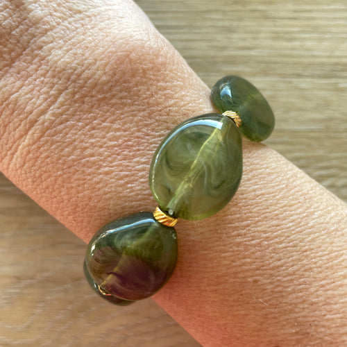 Bracelet élastique en perles acrylique et acier inoxydable modèle Joia