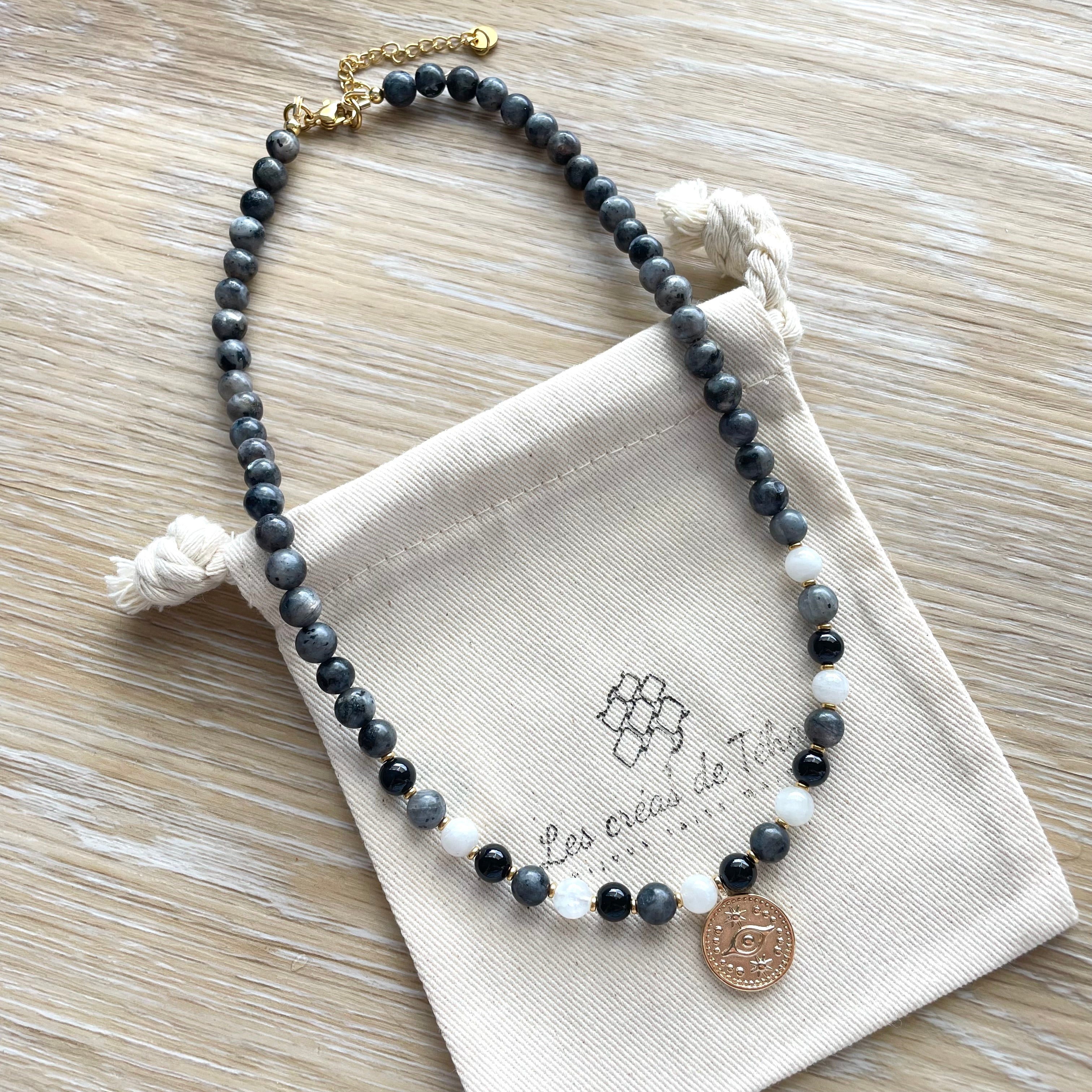 Collier en pierres naturelles modèle Gaïa