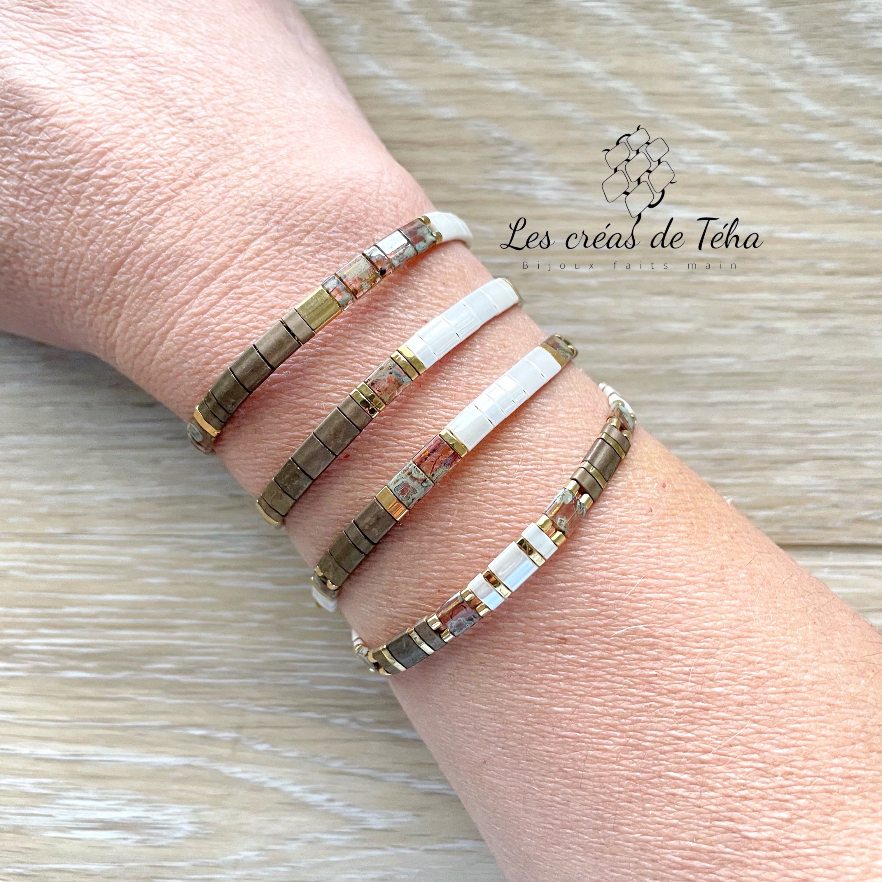 Bracelet tendance  marron et doré en perles de verre et cordon modèle  H