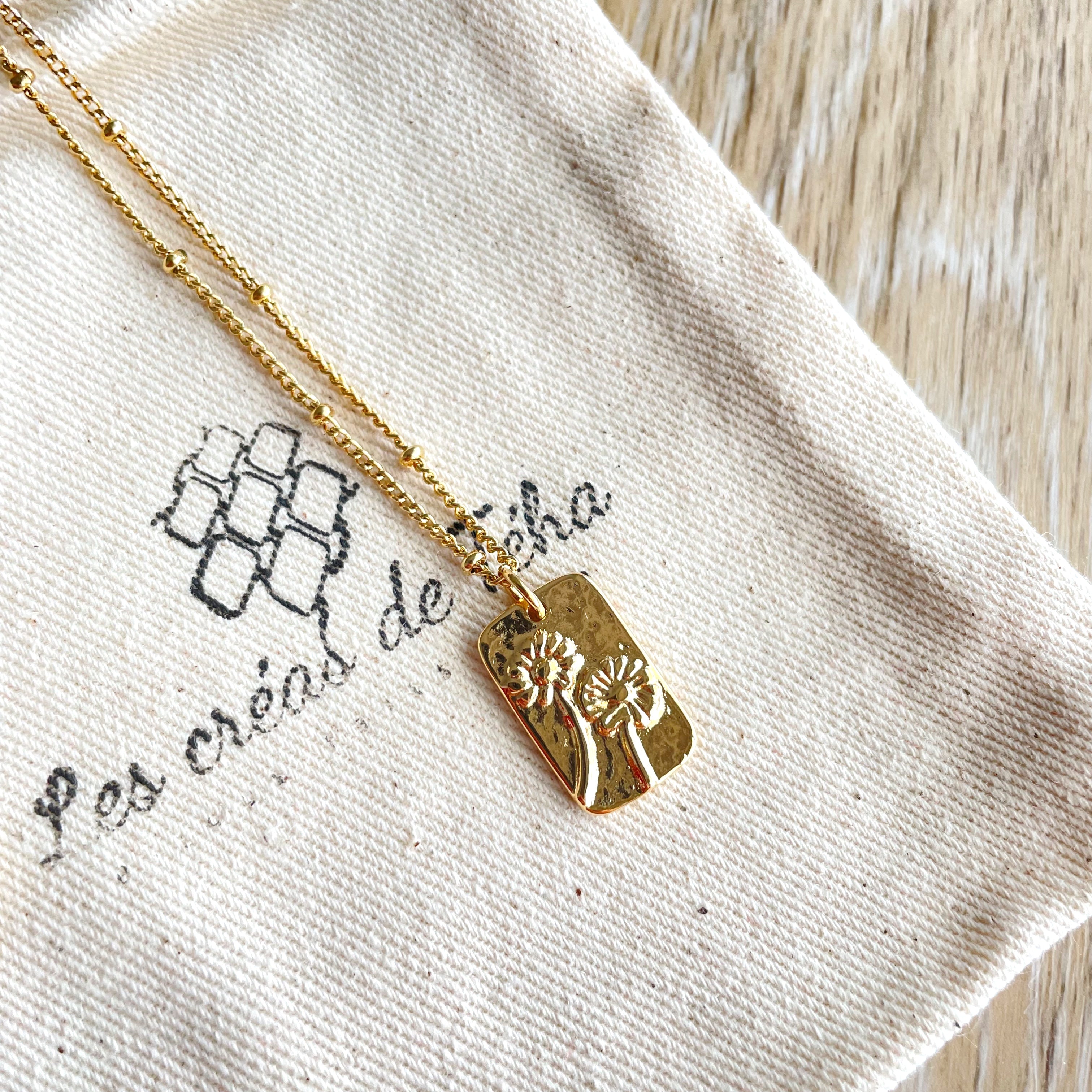 Collier en acier inoxydable et plaqué or  modèle Printemps