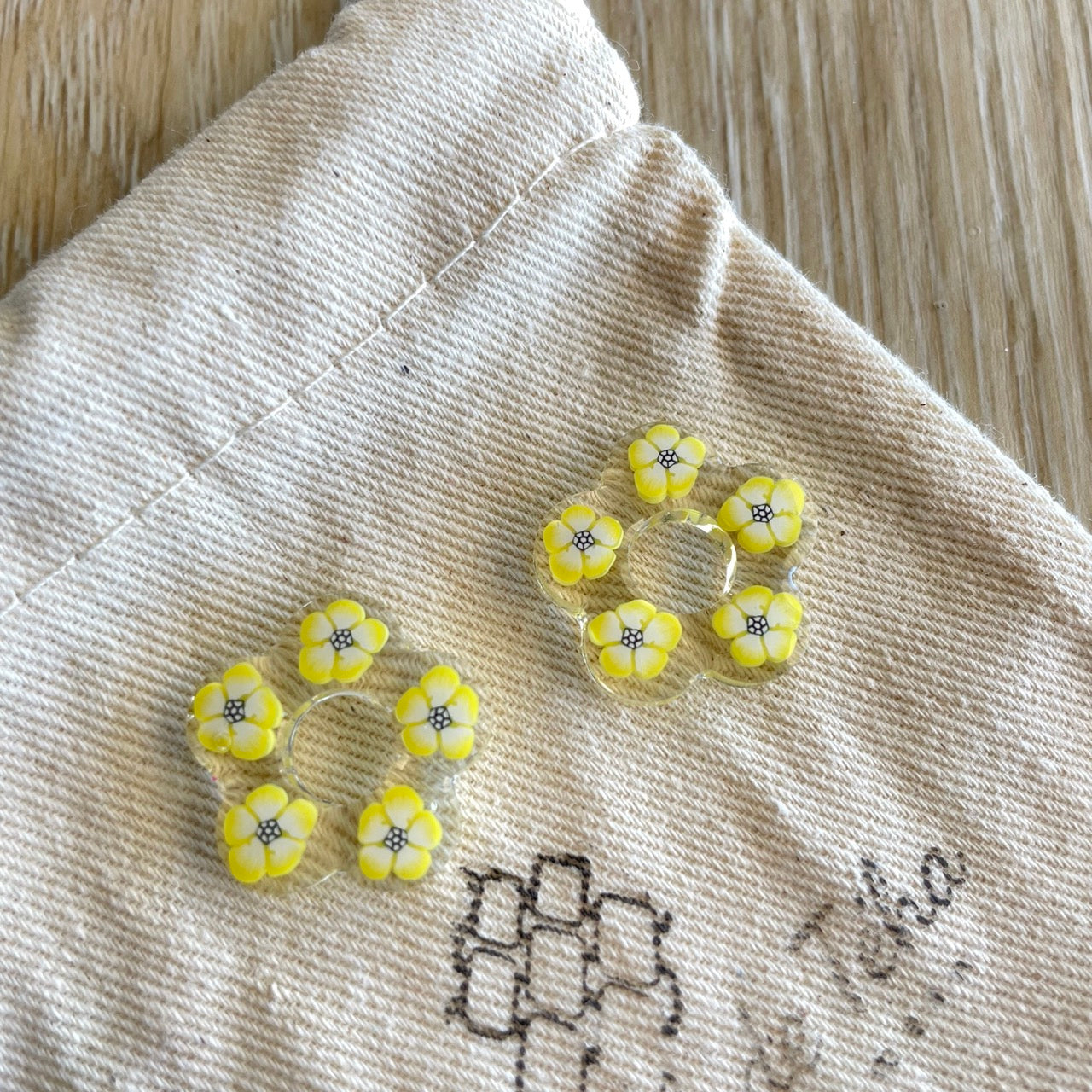 Pampilles fleurs avec ou sans créoles en acier inoxydable modèle Flower power