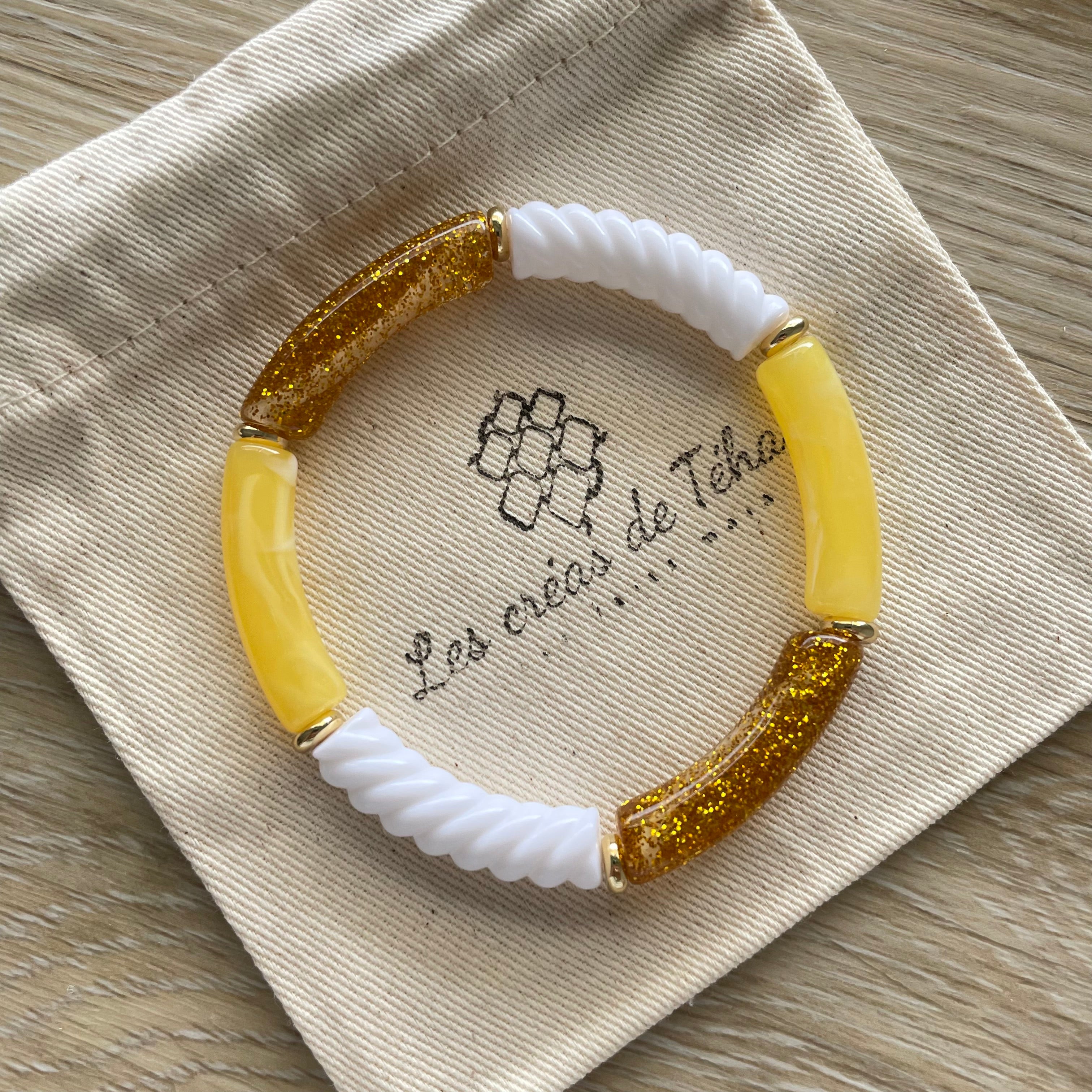 Bracelet élastique tendance perles incurvées modèle Ata