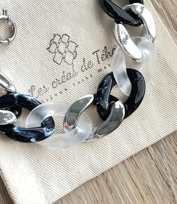Collier en grosses mailles modèle Ohéa