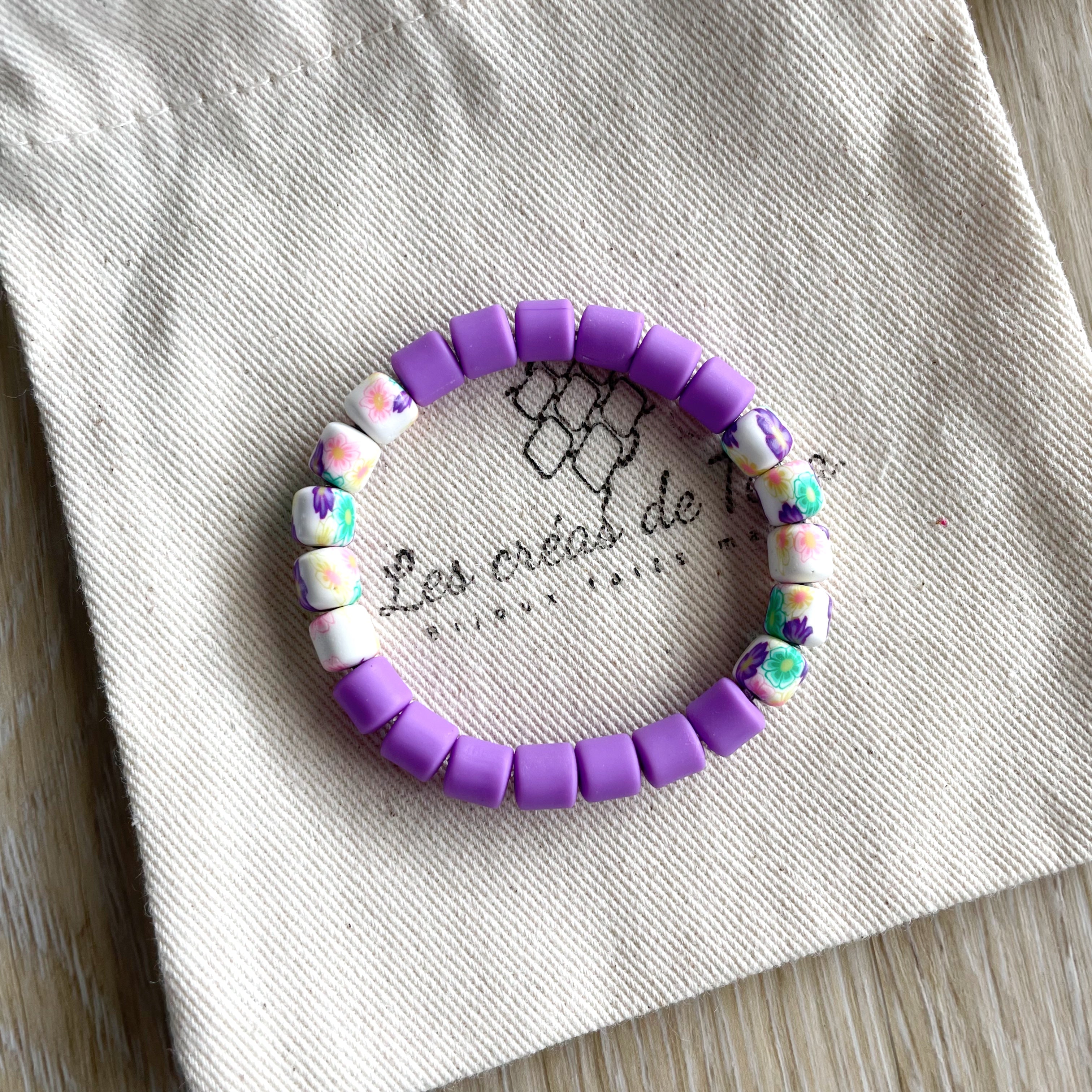 Bracelet enfant,  élastique en perles polymère modèle Candy