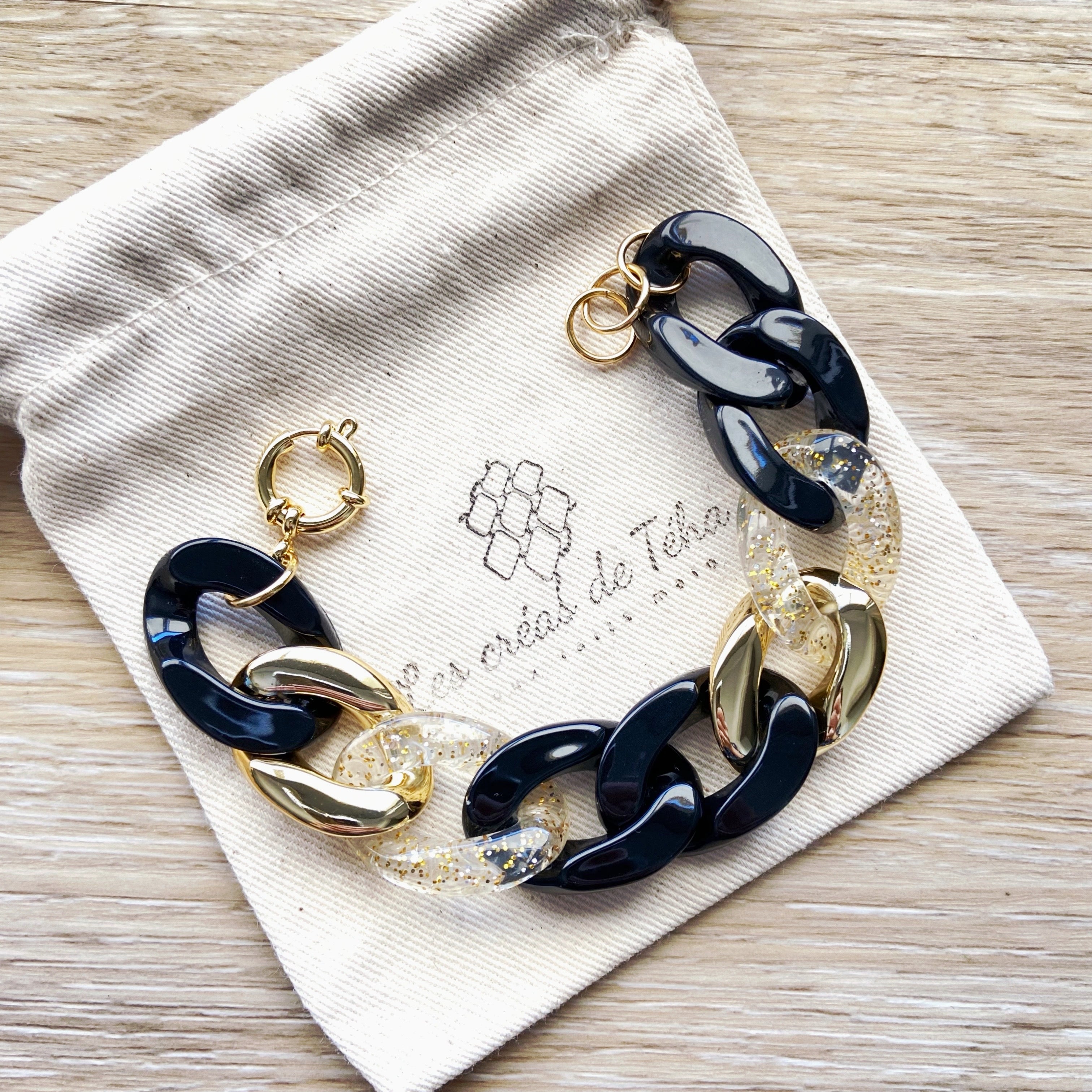 Bracelet tendance grosses mailles en acrylique et acier inoxydable modèle Ohea