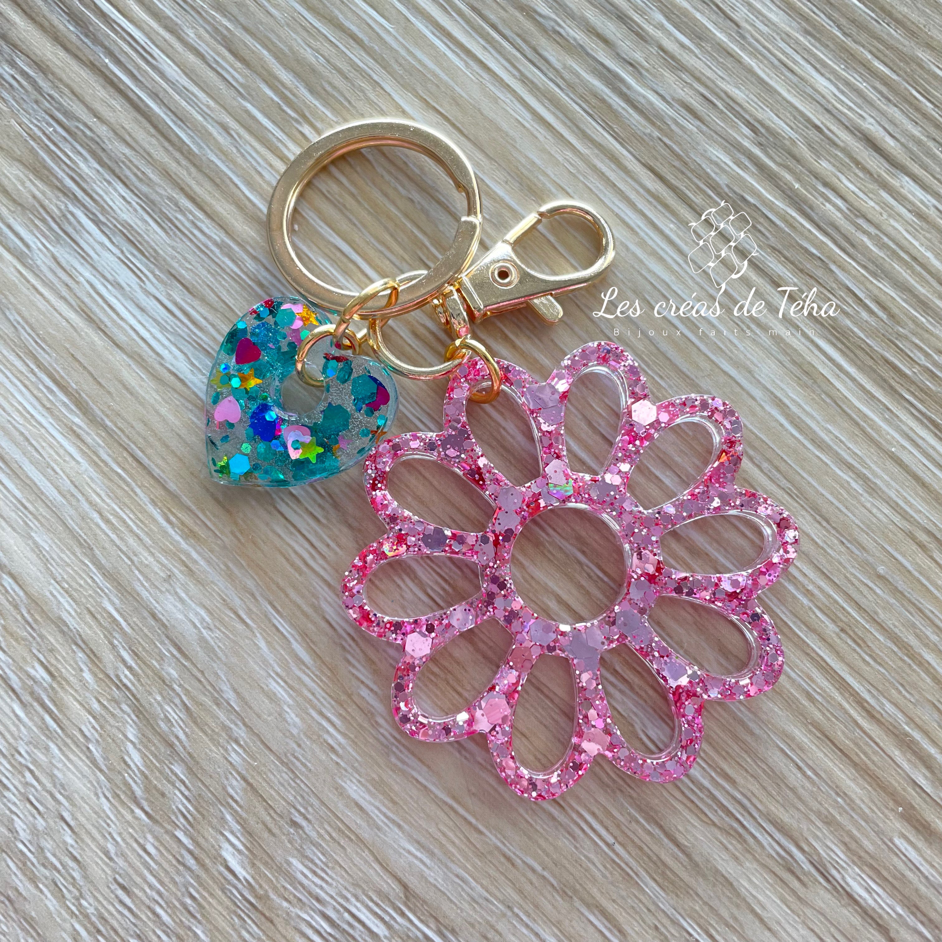 Porte-clés bijou de sac avec breloque fleur en résine modèle Flower