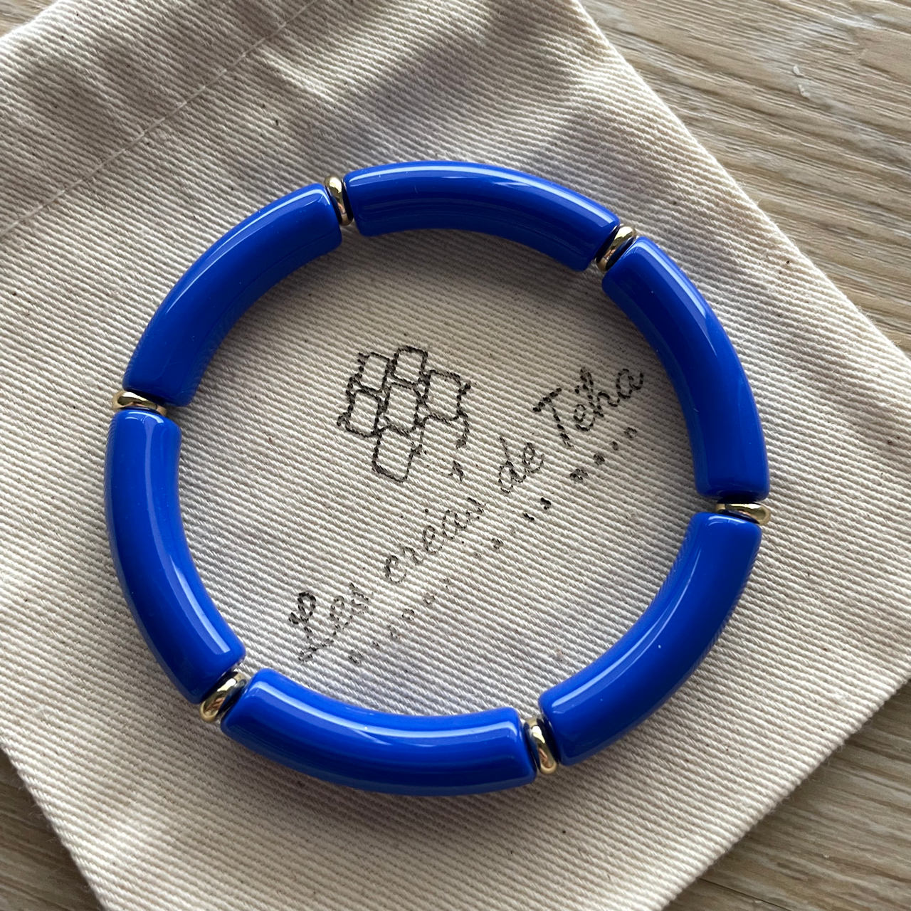 Bracelet élastique tendance perles incurvées modèle Ata