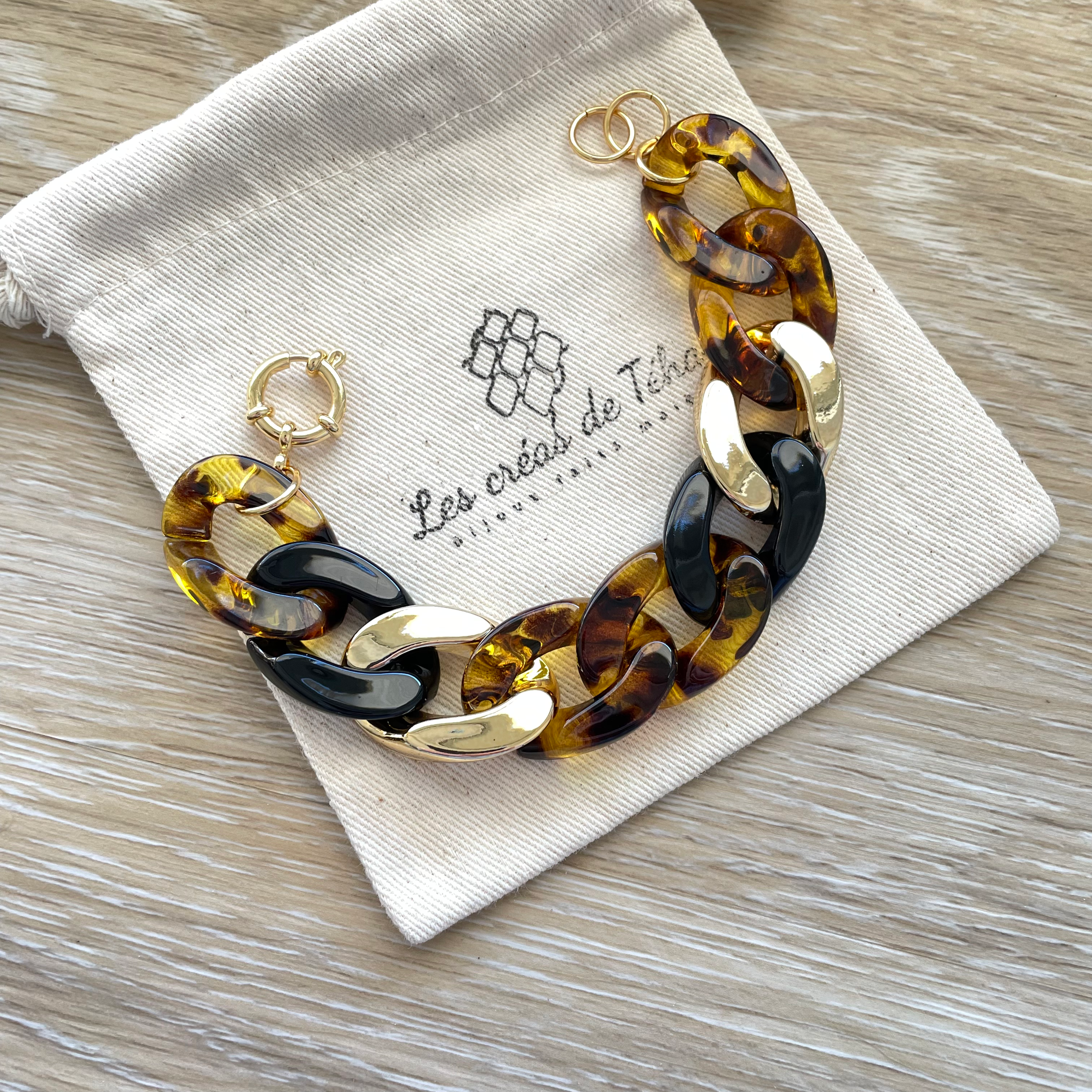 Bracelet tendance grosses mailles noir ambre et doré modèle Ohea