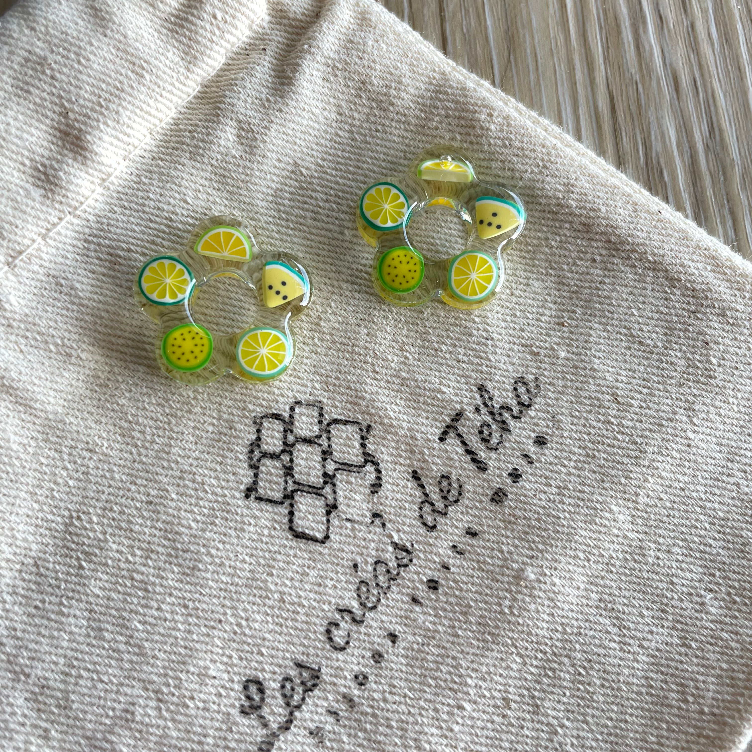 Pampilles fleurs avec ou sans créoles en acier inoxydable modèle Frutti pop