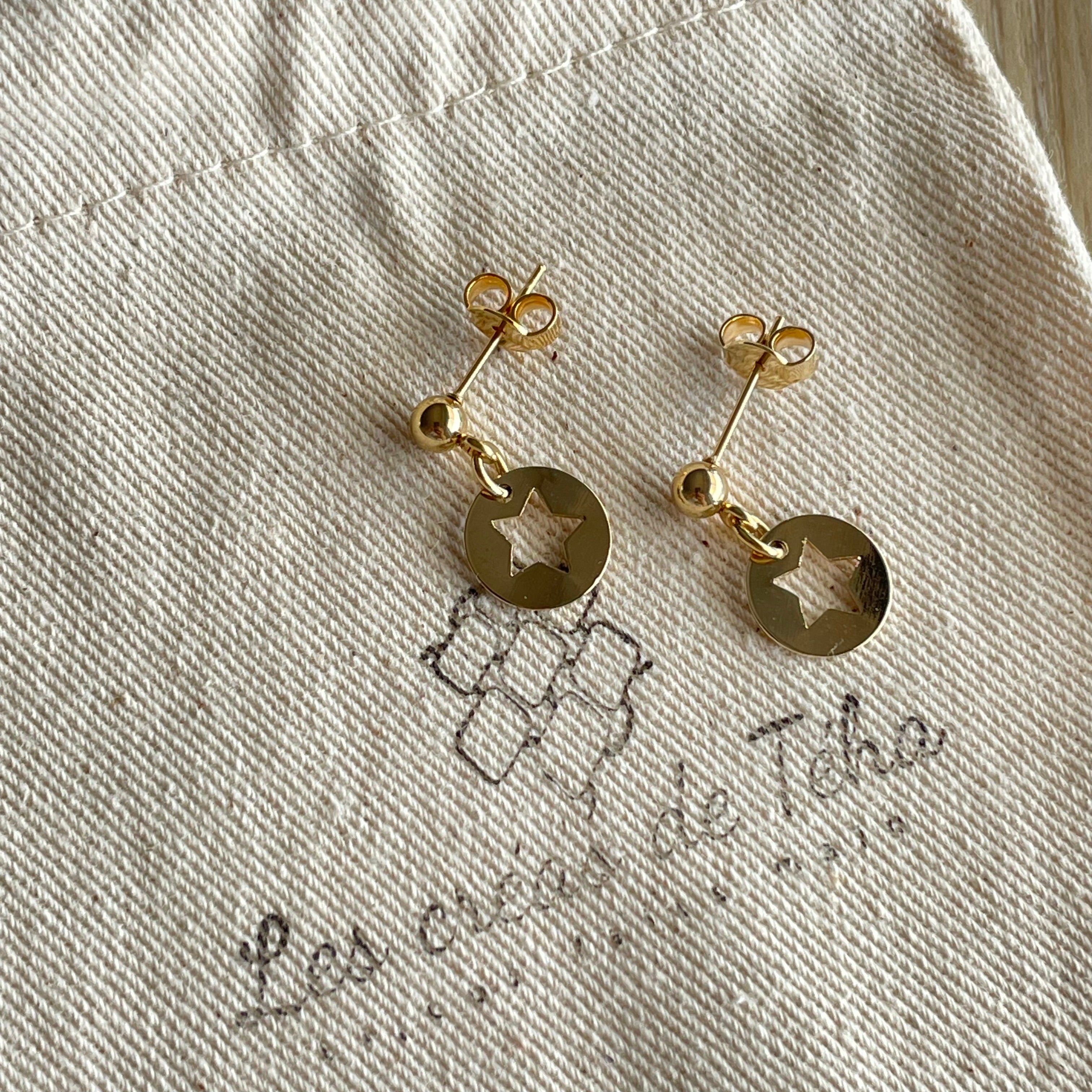 Boucles d’oreilles en acier inoxydable et plaqué or modèle So cute