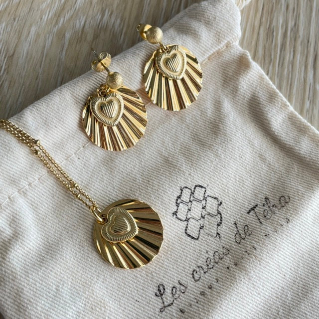 Boucles d'oreilles en acier inoxydable  modèle Coeur solaire