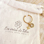Bague réglable avec breloques en plaqué or modèle Mētāi