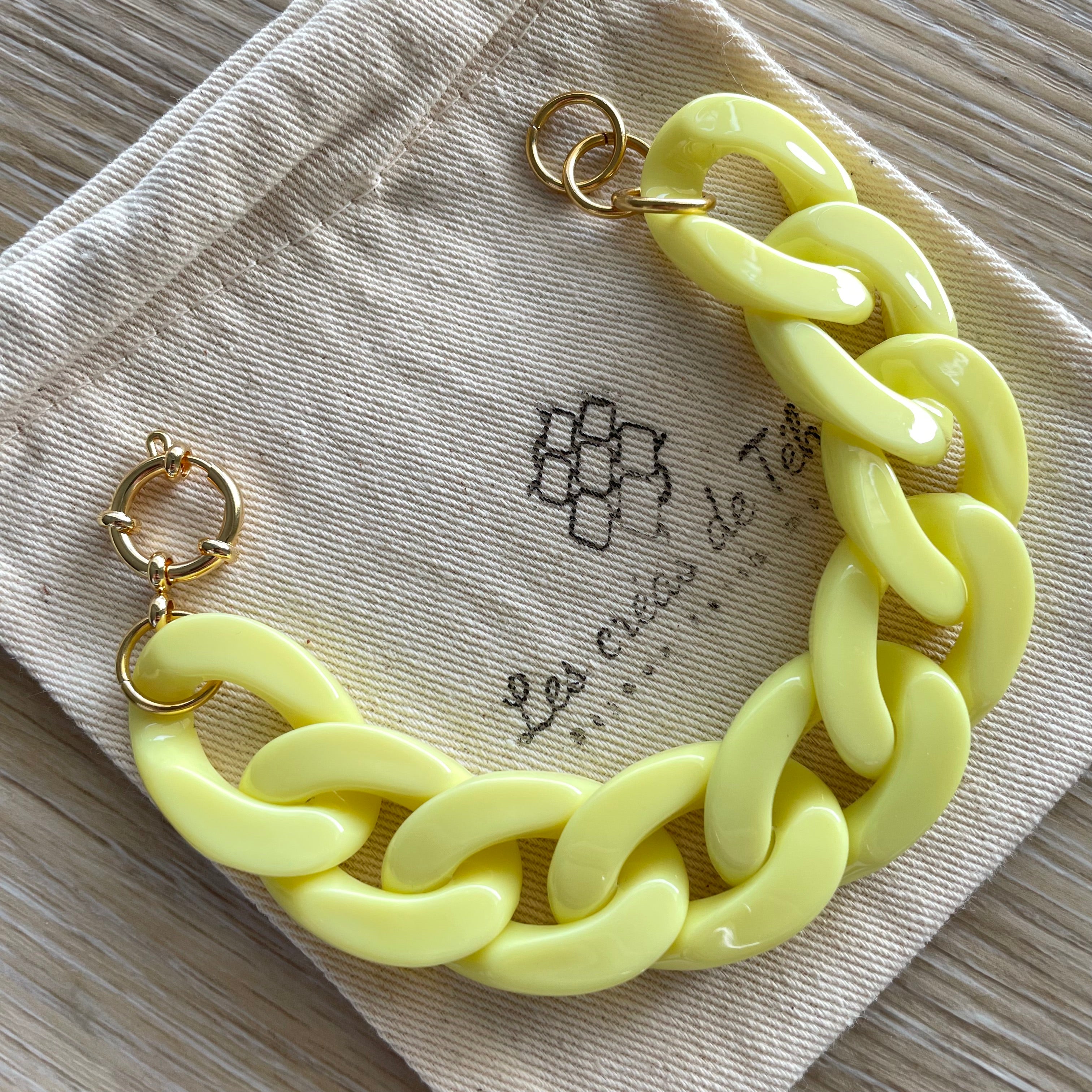 Bracelet tendance grosses mailles modèle Ohéa