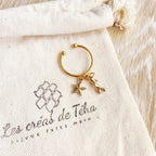 Bague réglable avec breloques en plaqué or modèle Mētāi