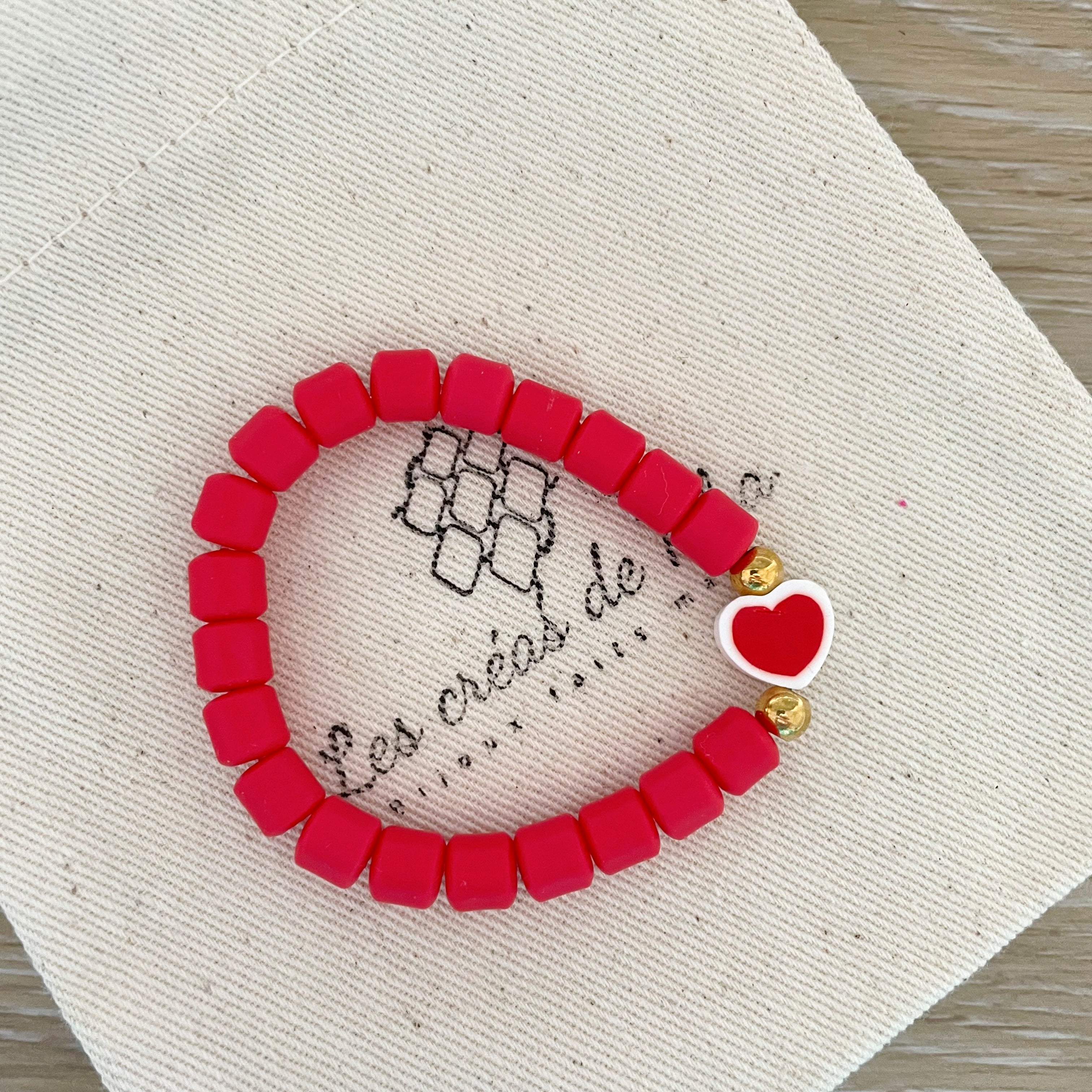 Bracelet enfant, élastique en perles polymère modèle Candy