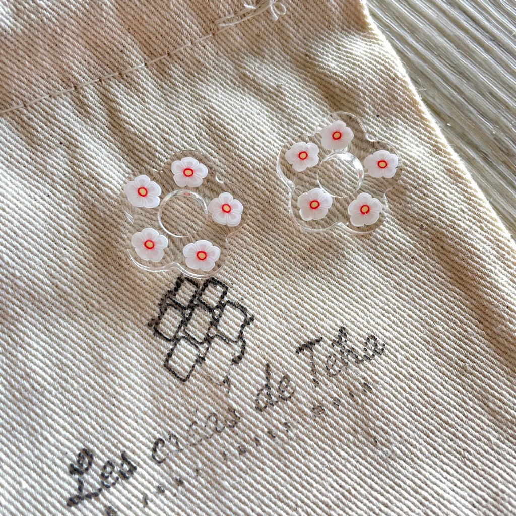 Pampilles fleurs avec ou sans créoles en acier inoxydable modèle Flower power