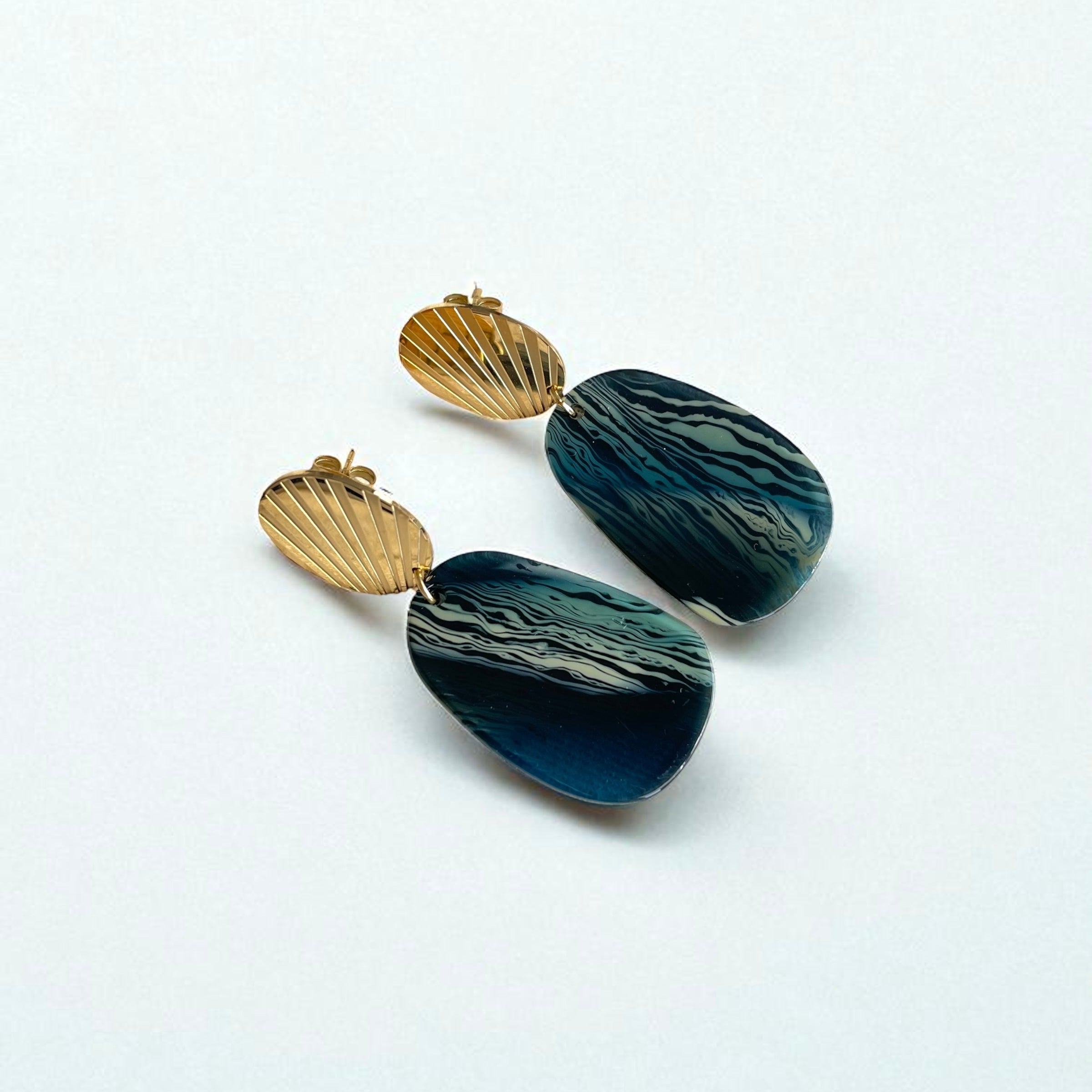Boucles d’oreilles en  acier inoxydable modèle Māpura