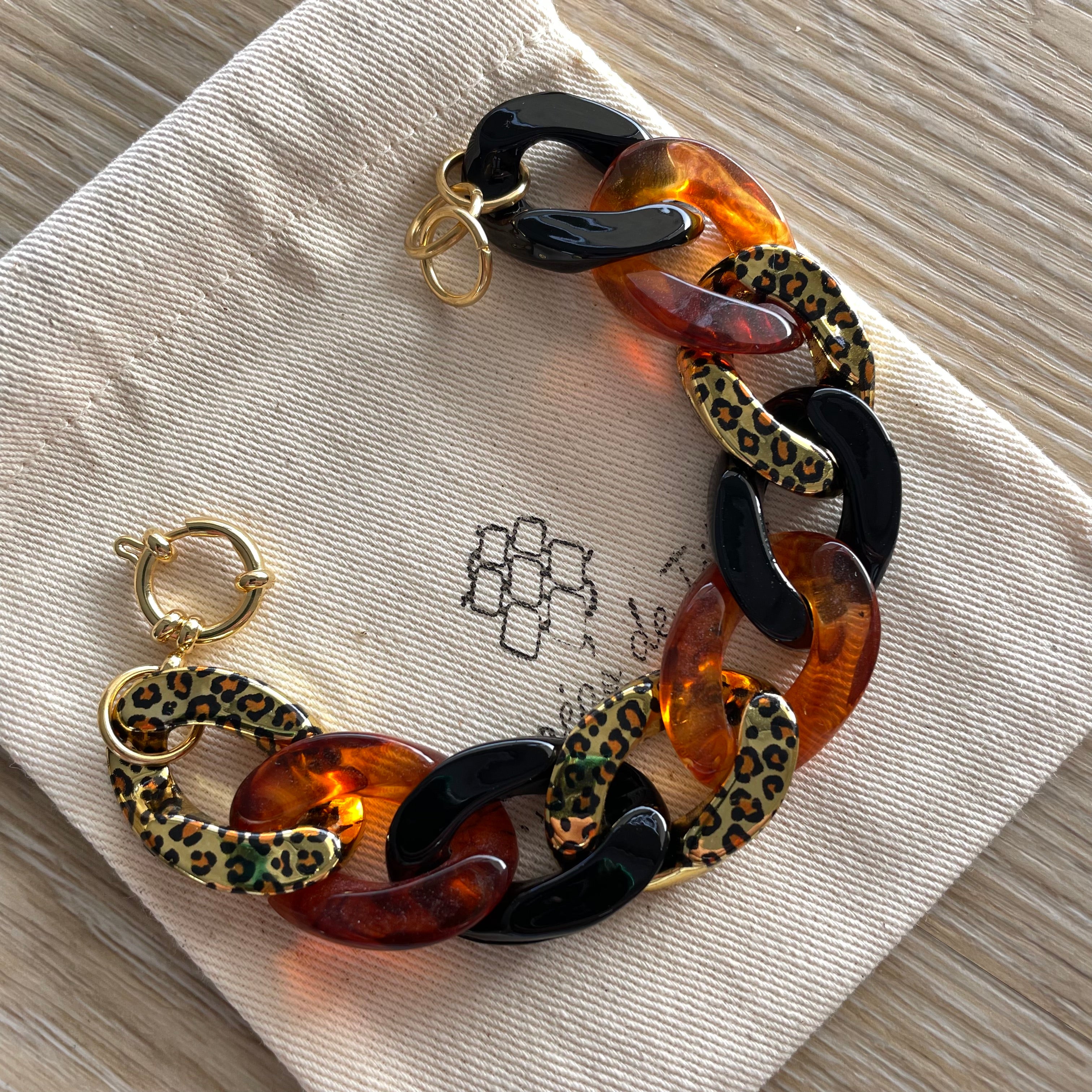 Bracelet tendance grosses mailles modèle Ohéa
