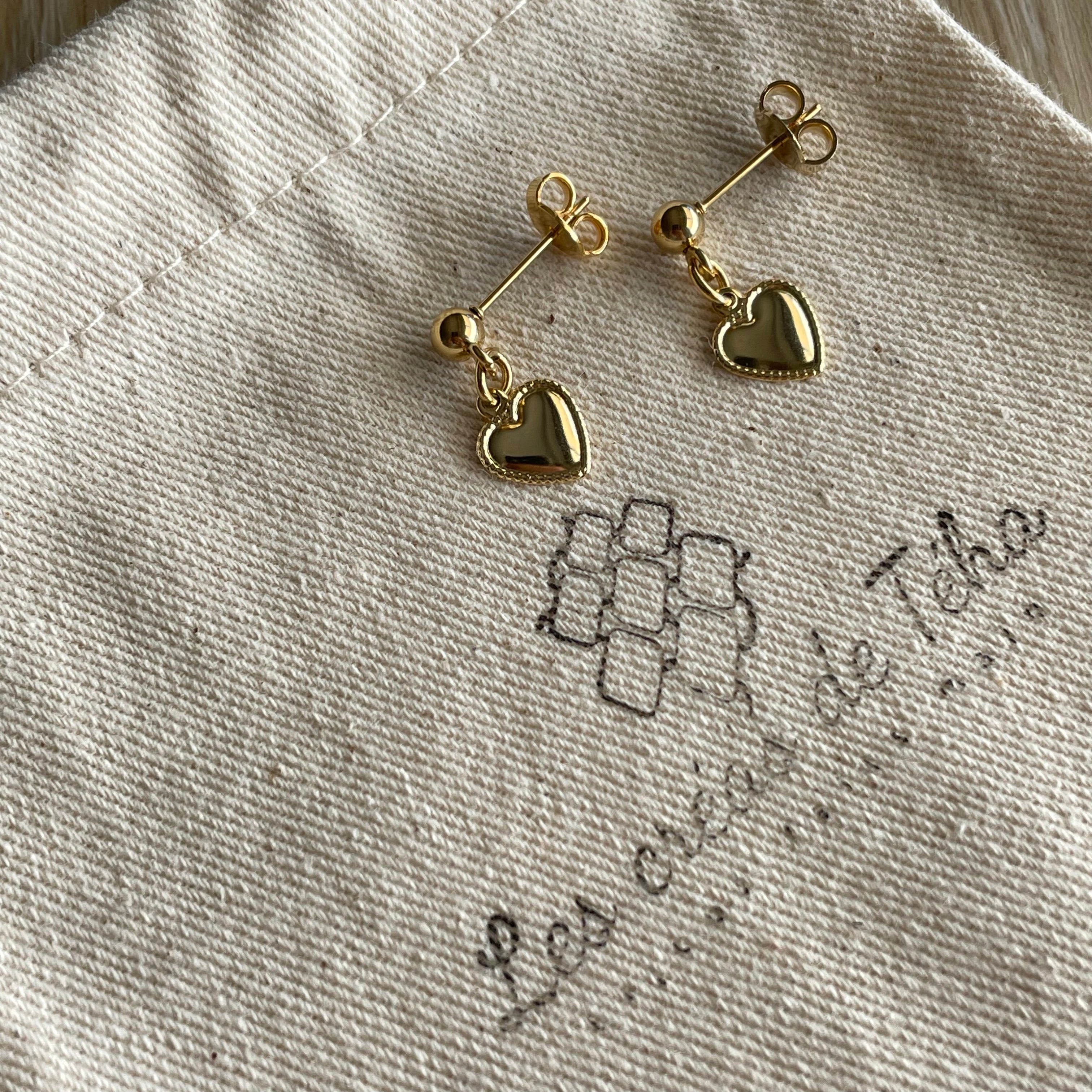 Boucles d’oreilles en acier inoxydable et plaqué or modèle So cute