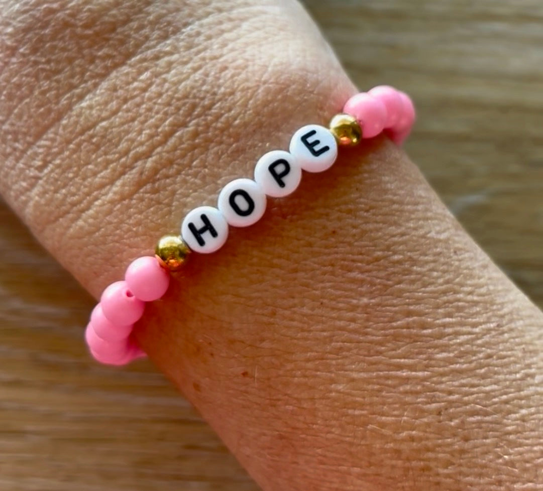 Bracelet élastique en perles acrylique et acier inoxydable modèle Hope